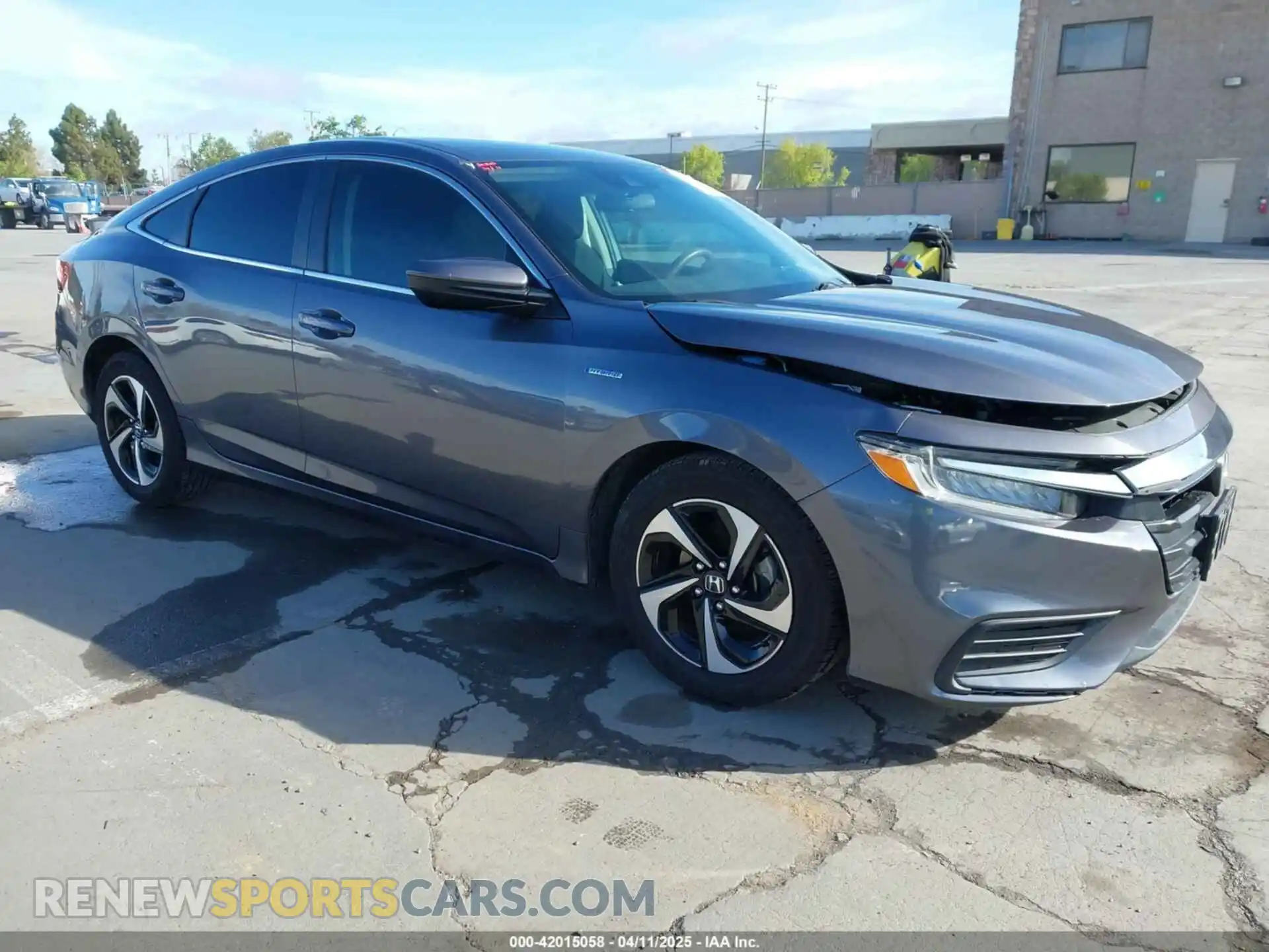 1 Photograph of a damaged car 19XZE4F50ME011287 HONDA INSIGHT 2021