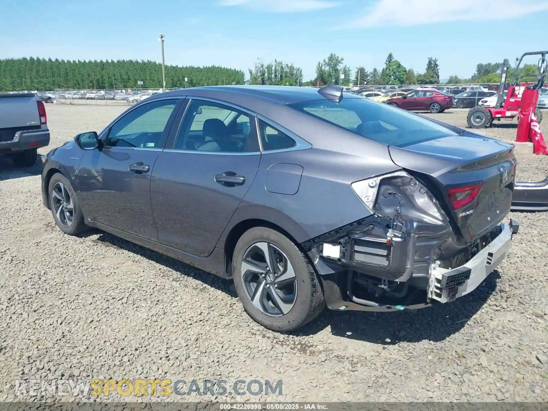 3 Photograph of a damaged car 19XZE4F51ME010956 HONDA INSIGHT 2021