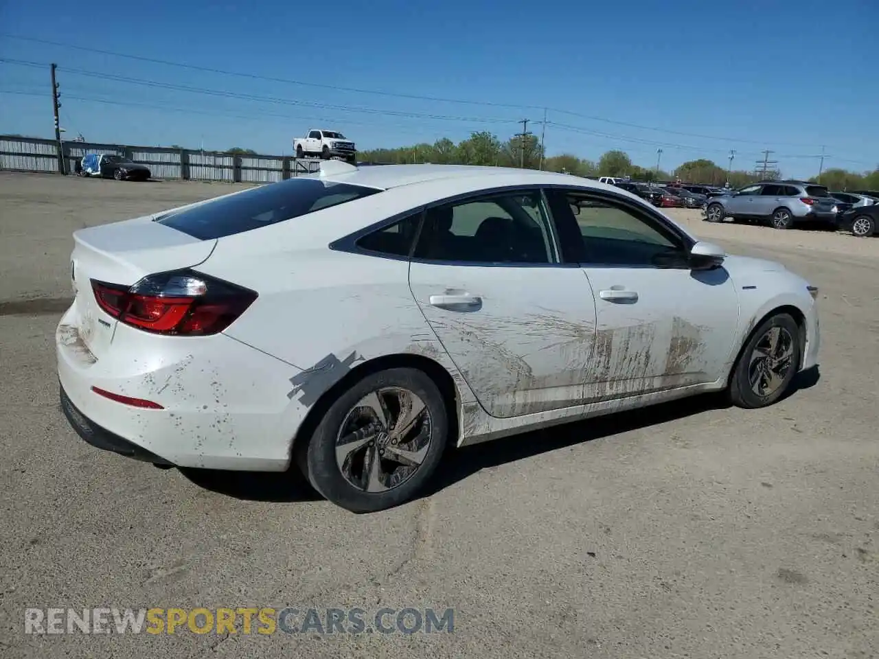 3 Photograph of a damaged car 19XZE4F53ME005256 HONDA INSIGHT 2021