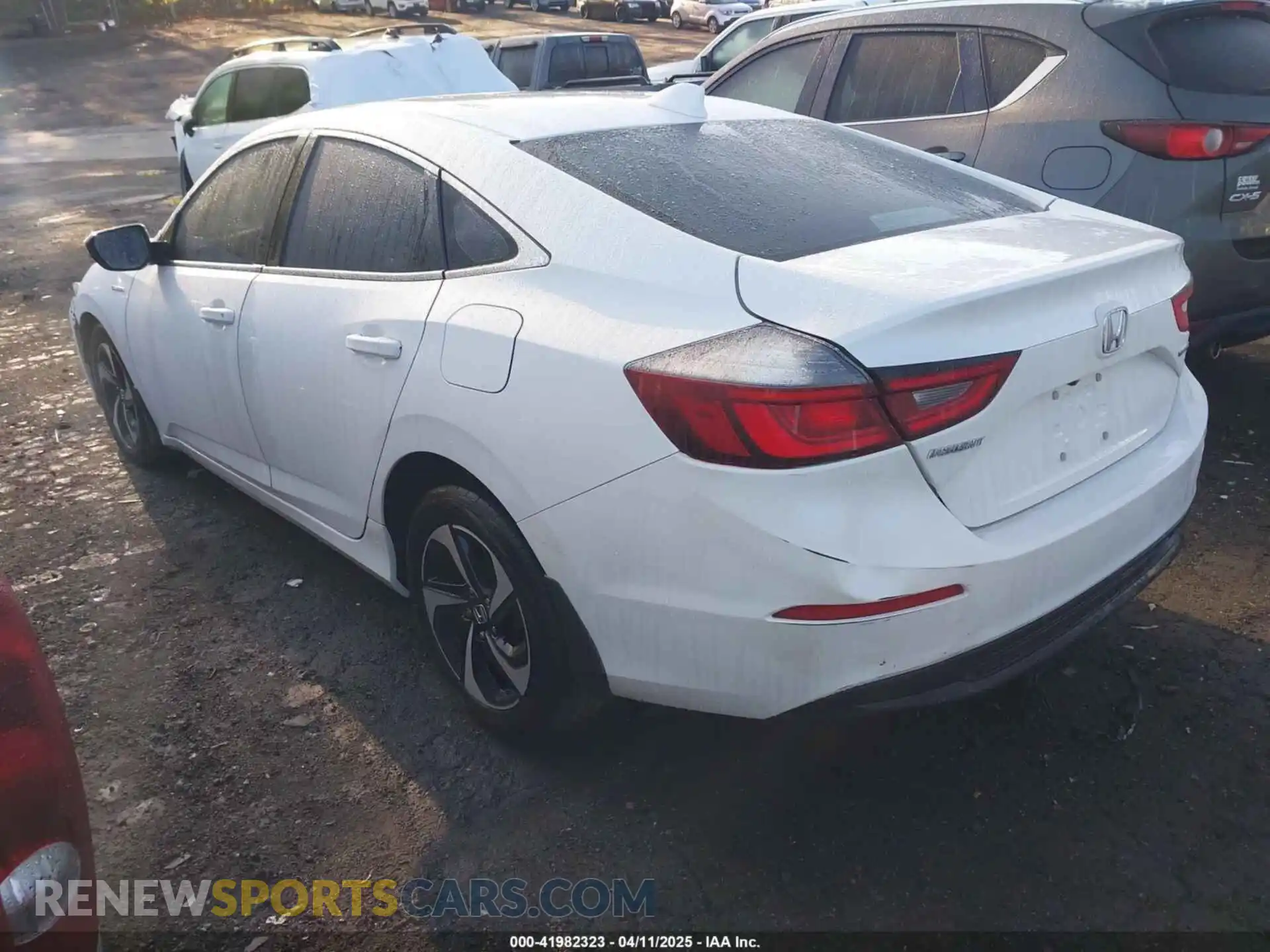 3 Photograph of a damaged car 19XZE4F53ME009002 HONDA INSIGHT 2021