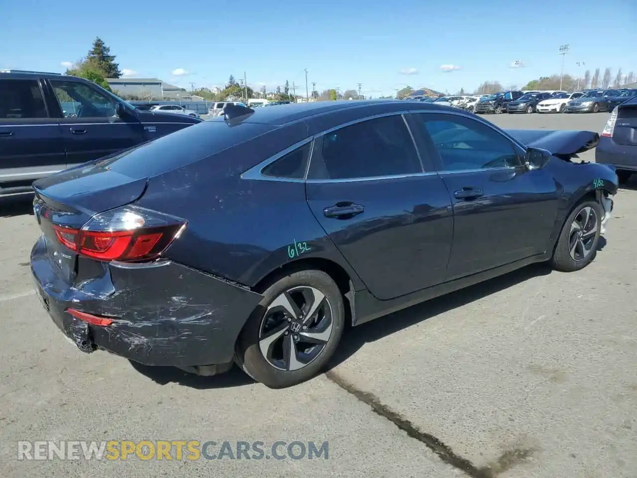 3 Photograph of a damaged car 19XZE4F54ME003676 HONDA INSIGHT 2021