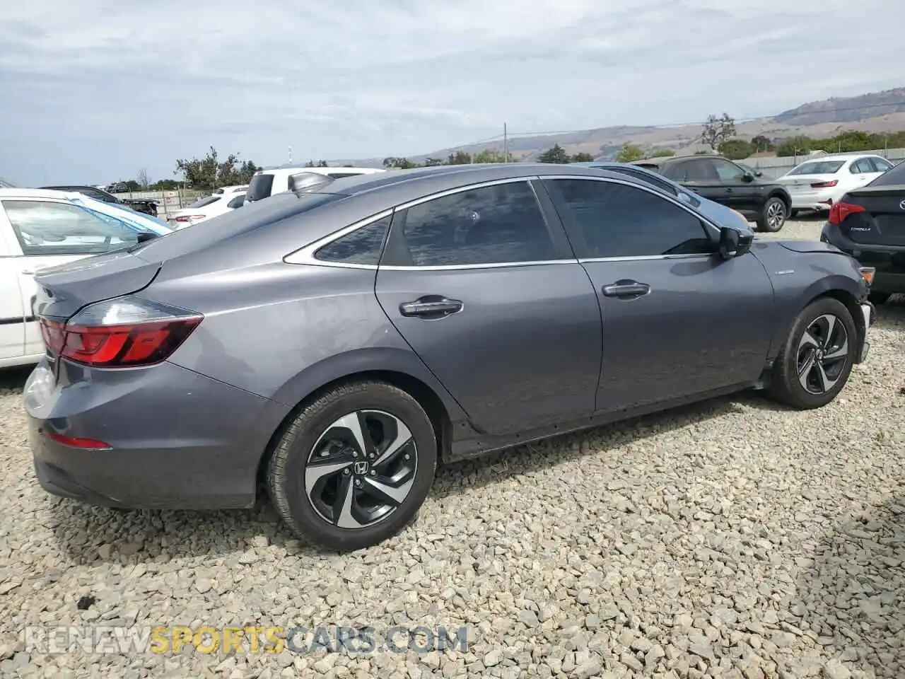 3 Photograph of a damaged car 19XZE4F58ME011375 HONDA INSIGHT 2021