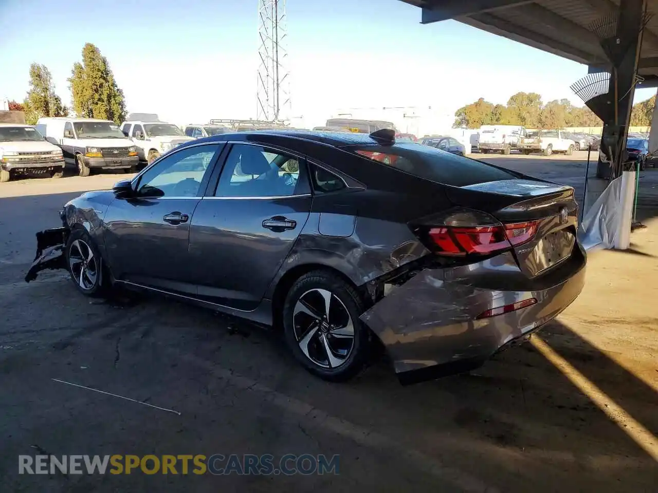 2 fotografías del automóvil dañado 19XZE4F5XME002421 HONDA INSIGHT 2021