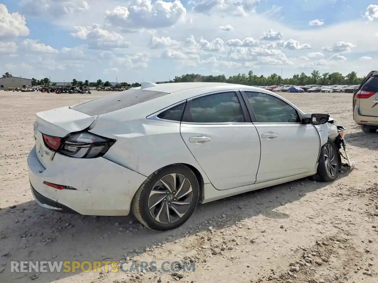 3 Photograph of a damaged car 19XZE4F92ME006384 HONDA INSIGHT 2021