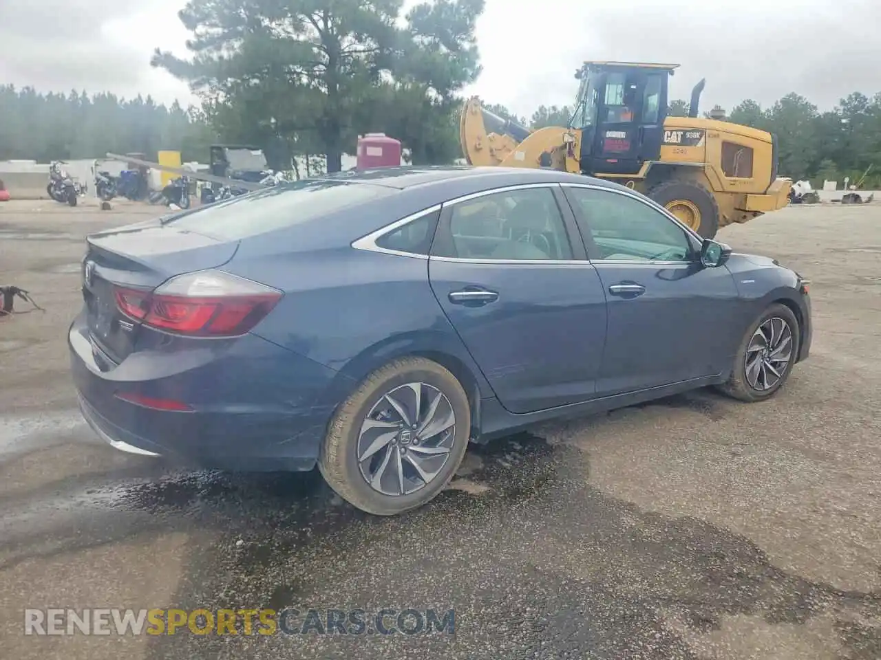 3 Фотография поврежденного автомобиля 19XZE4F99ME001537 HONDA INSIGHT 2021