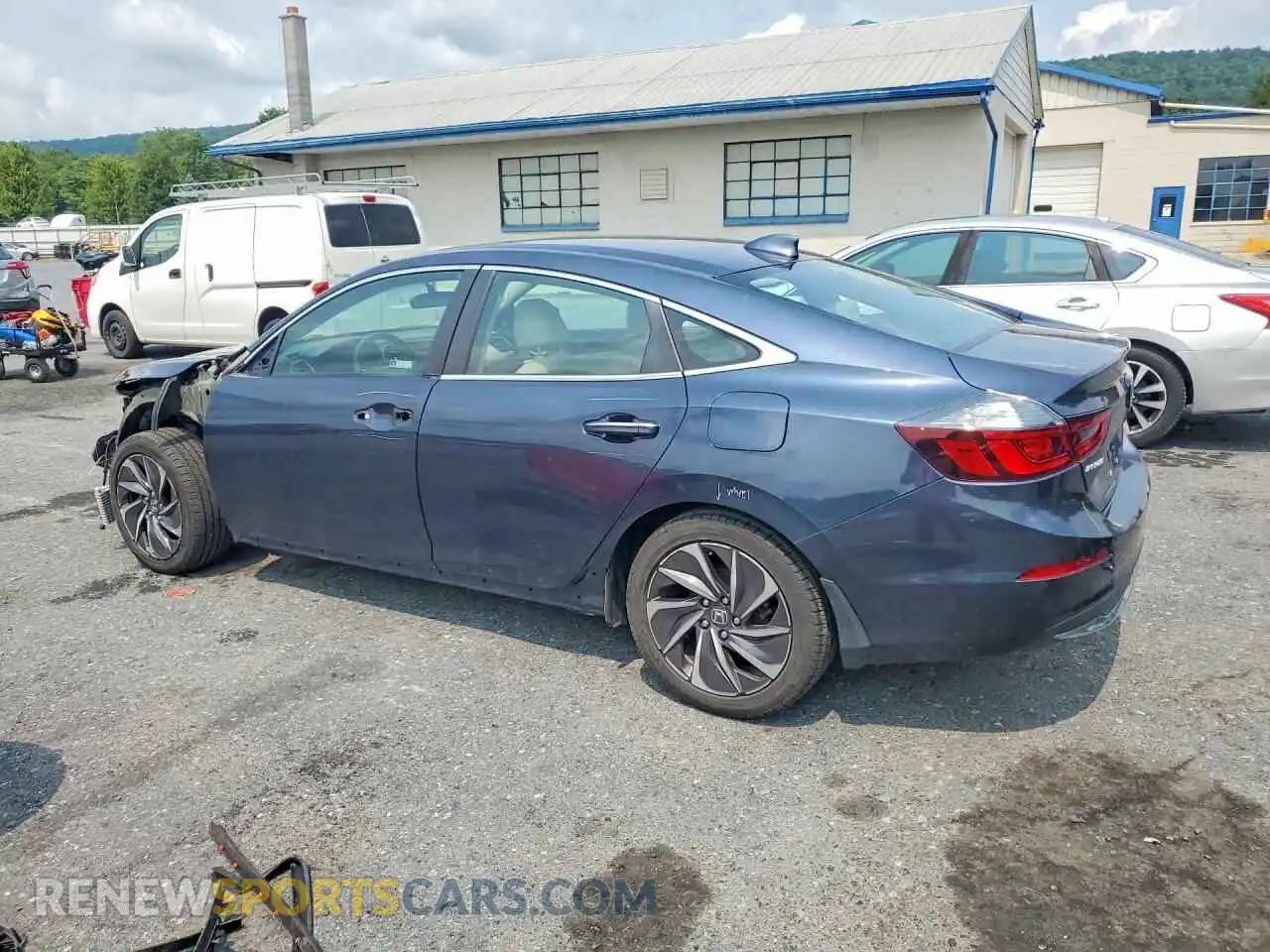 2 Photograph of a damaged car 19XZE4F97NE008990 HONDA INSIGHT 2022