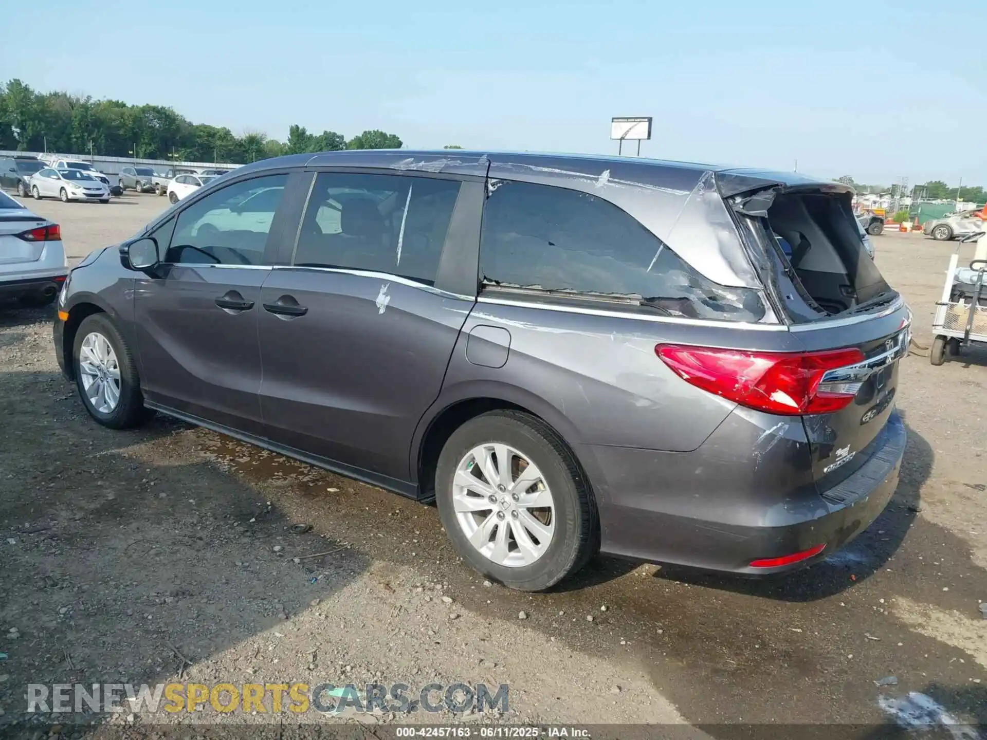 3 Photograph of a damaged car 5FNRL6H20KB031549 HONDA ODYSSEY 2019