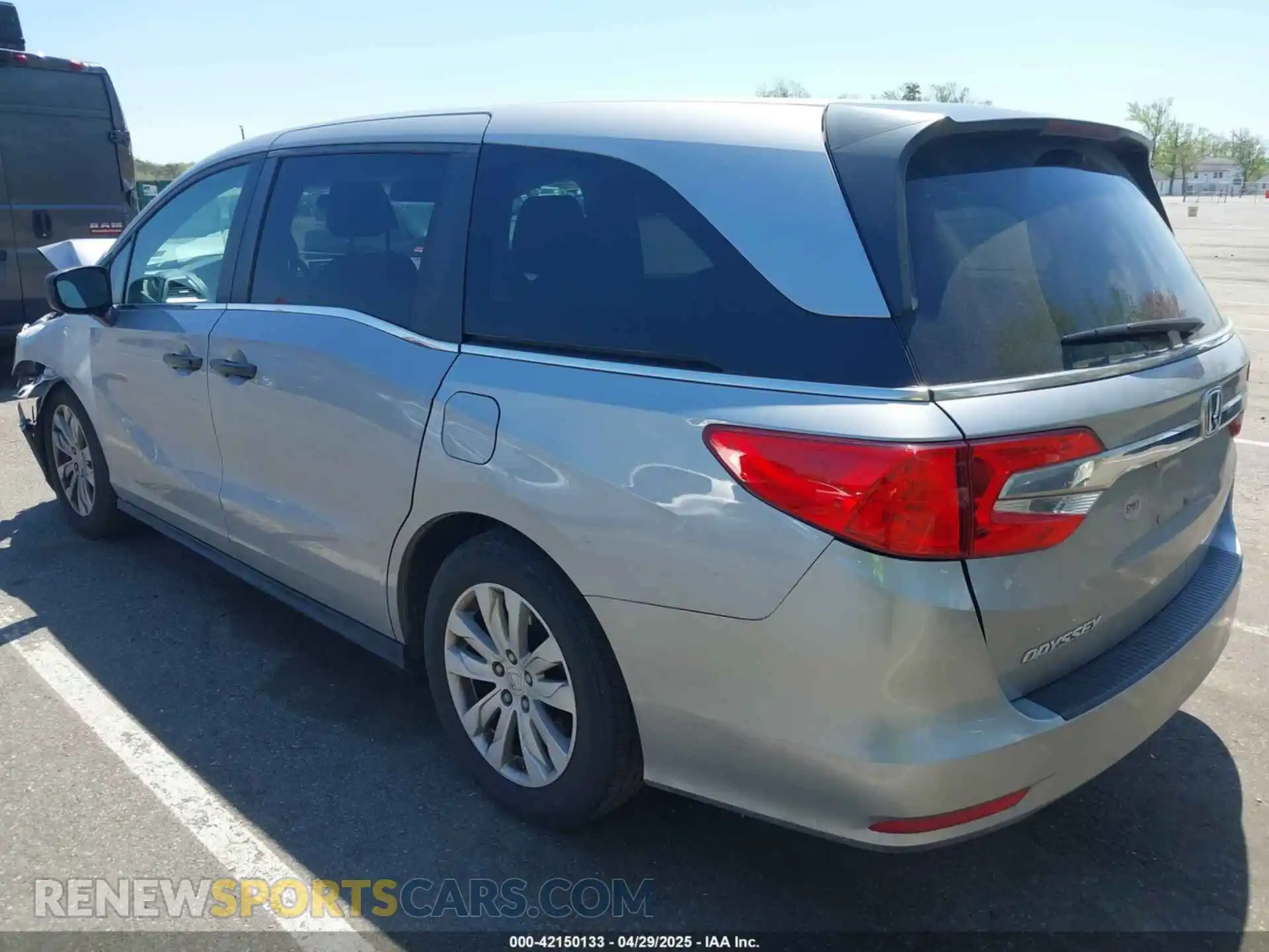 3 Фотография поврежденного автомобиля 5FNRL6H20KB074790 HONDA ODYSSEY 2019