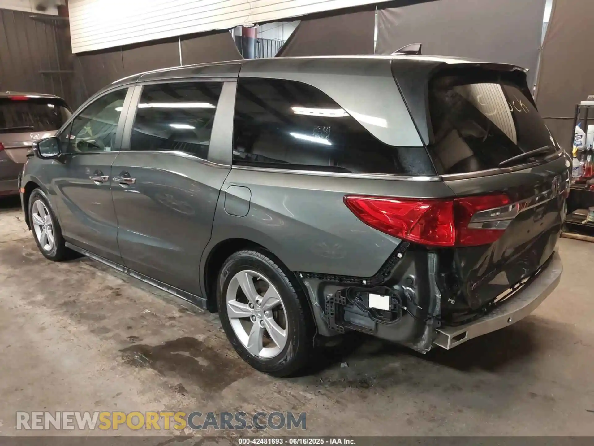 3 fotografías del automóvil dañado 5FNRL6H53KB076088 HONDA ODYSSEY 2019