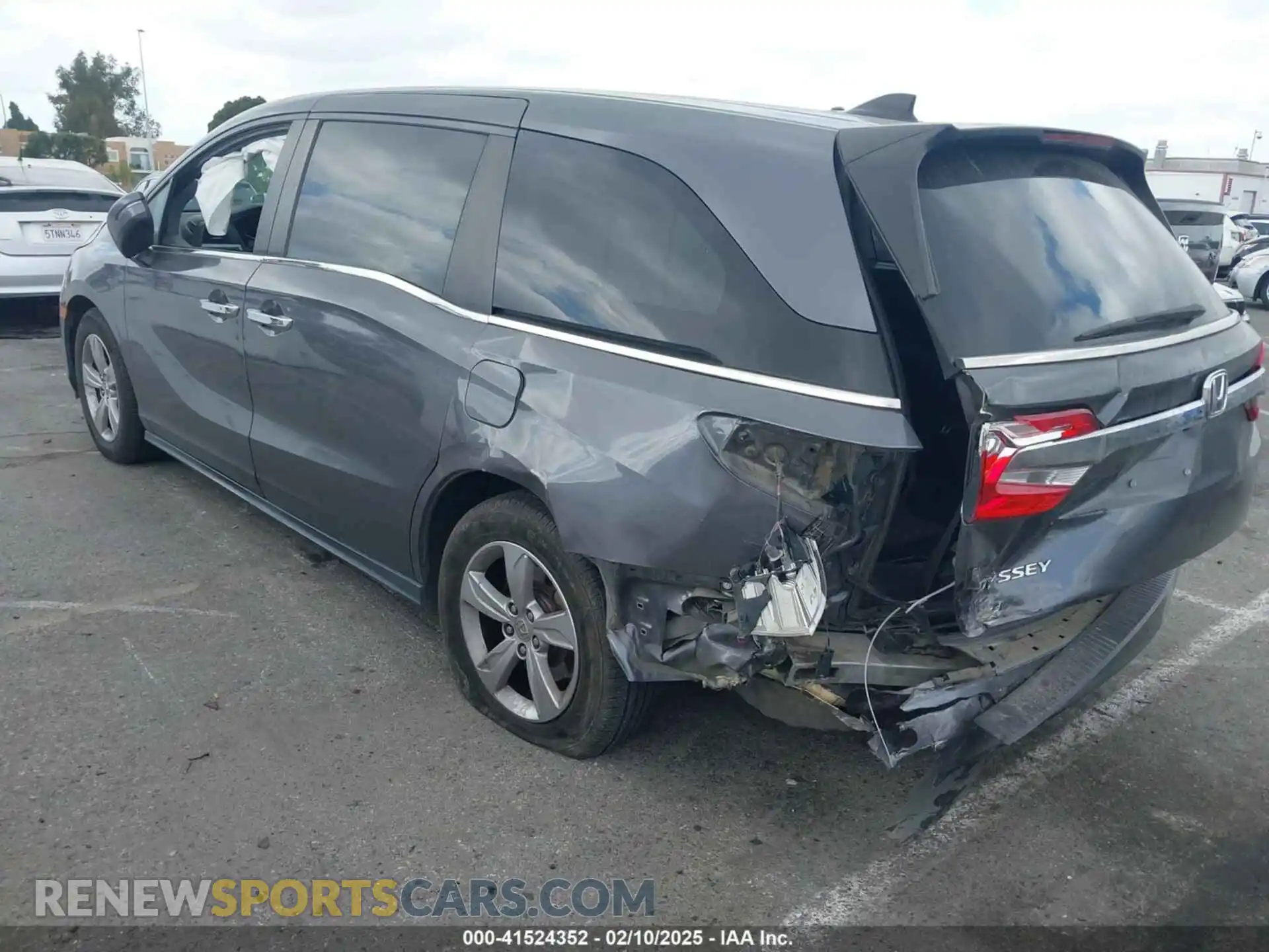 3 Photograph of a damaged car 5FNRL6H54KB050423 HONDA ODYSSEY 2019