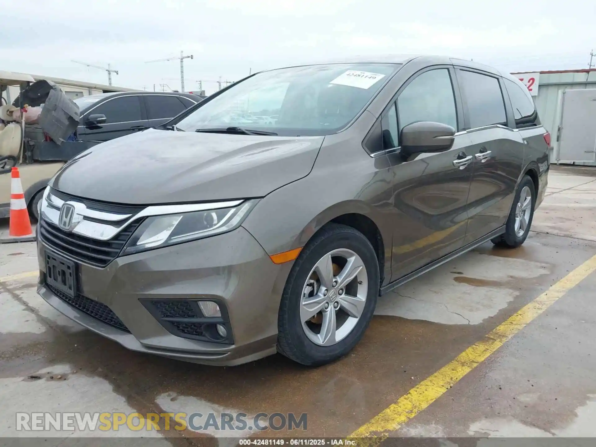 2 Photograph of a damaged car 5FNRL6H58KB046696 HONDA ODYSSEY 2019