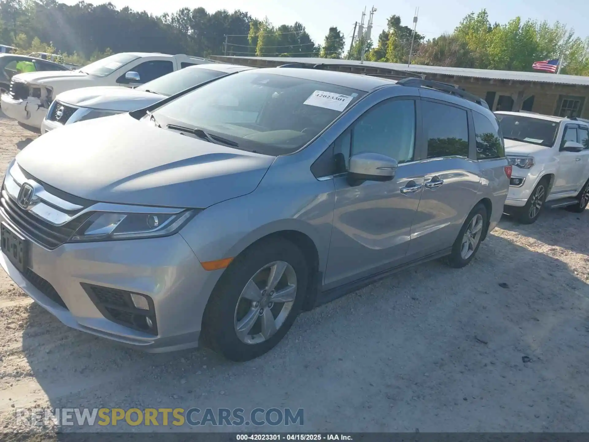 2 Photograph of a damaged car 5FNRL6H58KB047377 HONDA ODYSSEY 2019