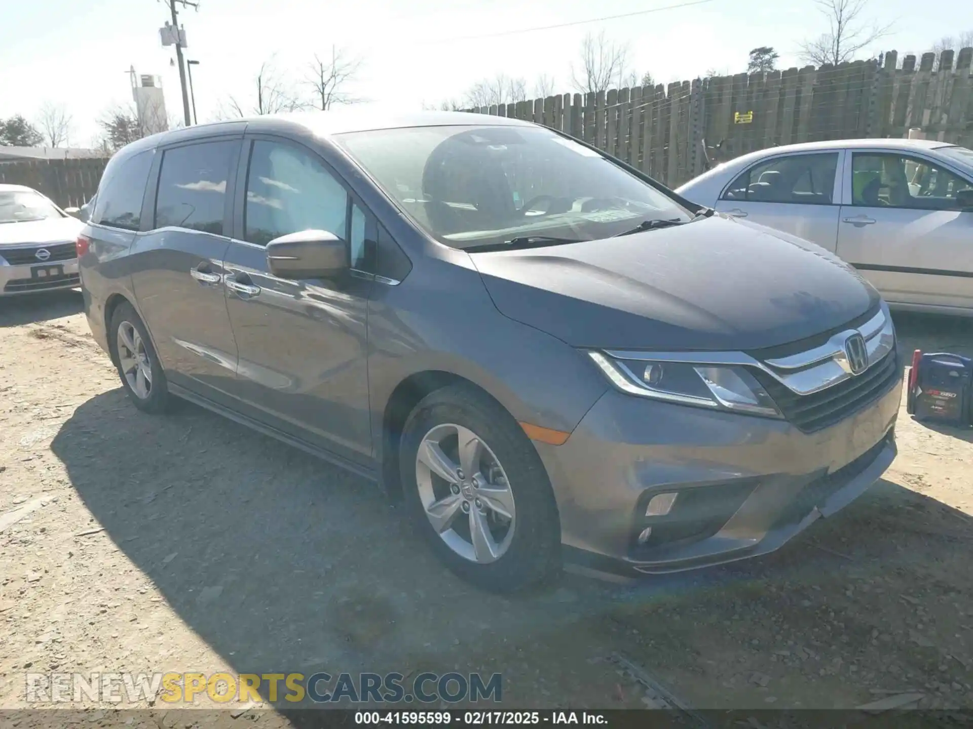 1 Photograph of a damaged car 5FNRL6H58KB058590 HONDA ODYSSEY 2019