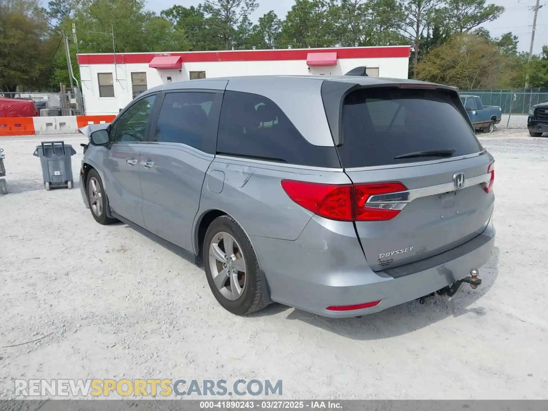 3 Photograph of a damaged car 5FNRL6H58KB078225 HONDA ODYSSEY 2019