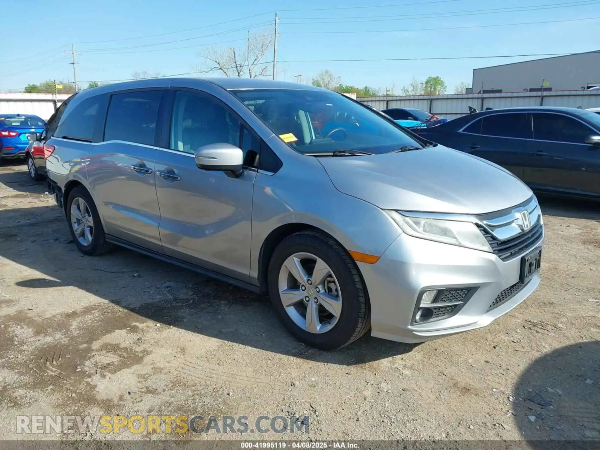 1 Photograph of a damaged car 5FNRL6H59KB001878 HONDA ODYSSEY 2019