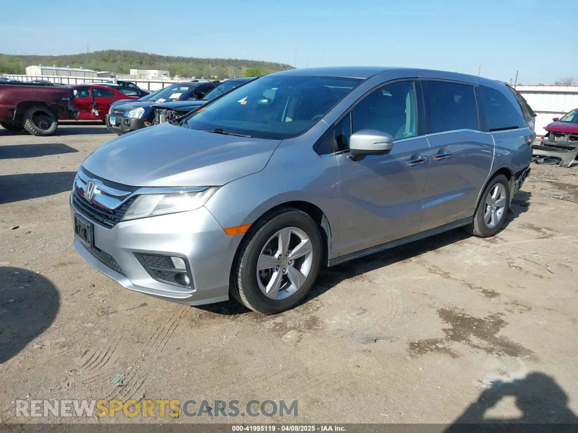 2 Photograph of a damaged car 5FNRL6H59KB001878 HONDA ODYSSEY 2019