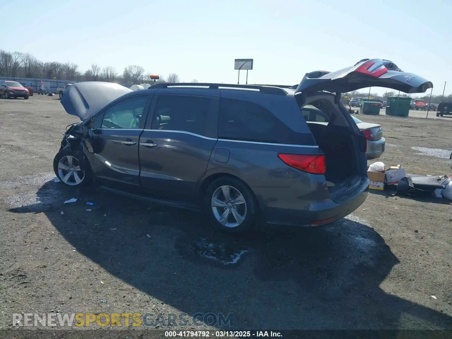 3 Photograph of a damaged car 5FNRL6H59KB131319 HONDA ODYSSEY 2019