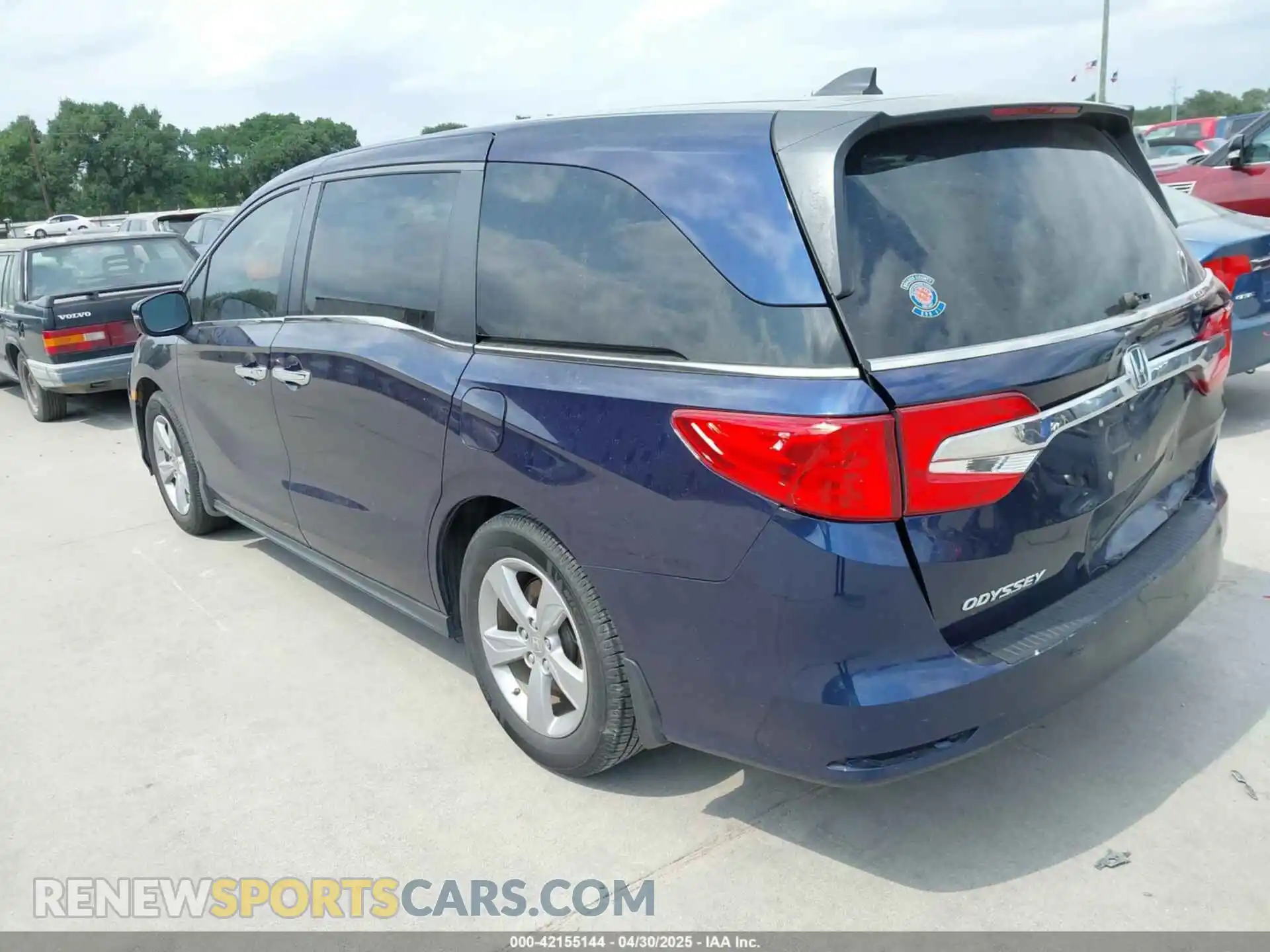3 Photograph of a damaged car 5FNRL6H59KB135936 HONDA ODYSSEY 2019