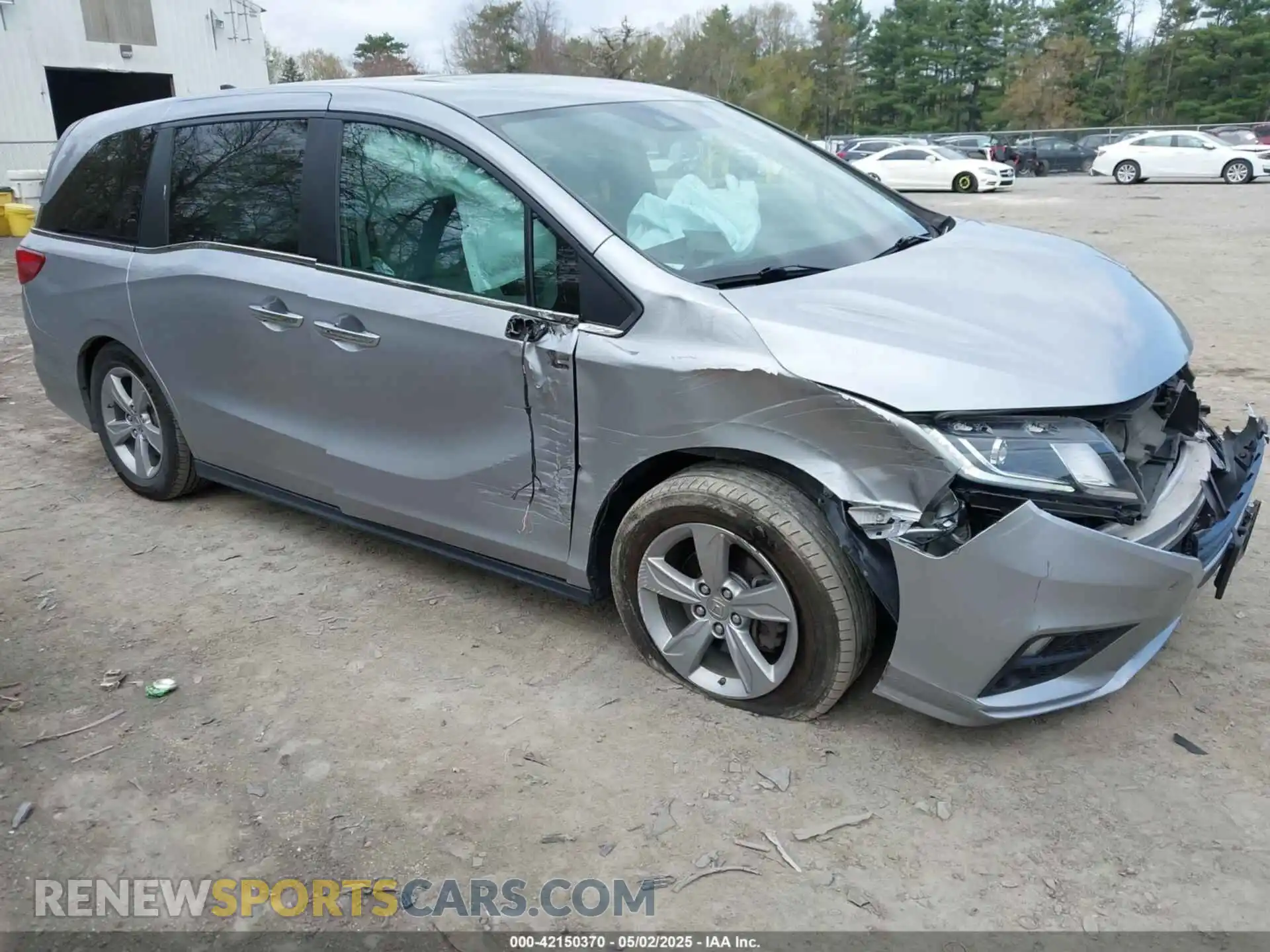 1 Photograph of a damaged car 5FNRL6H71KB049716 HONDA ODYSSEY 2019