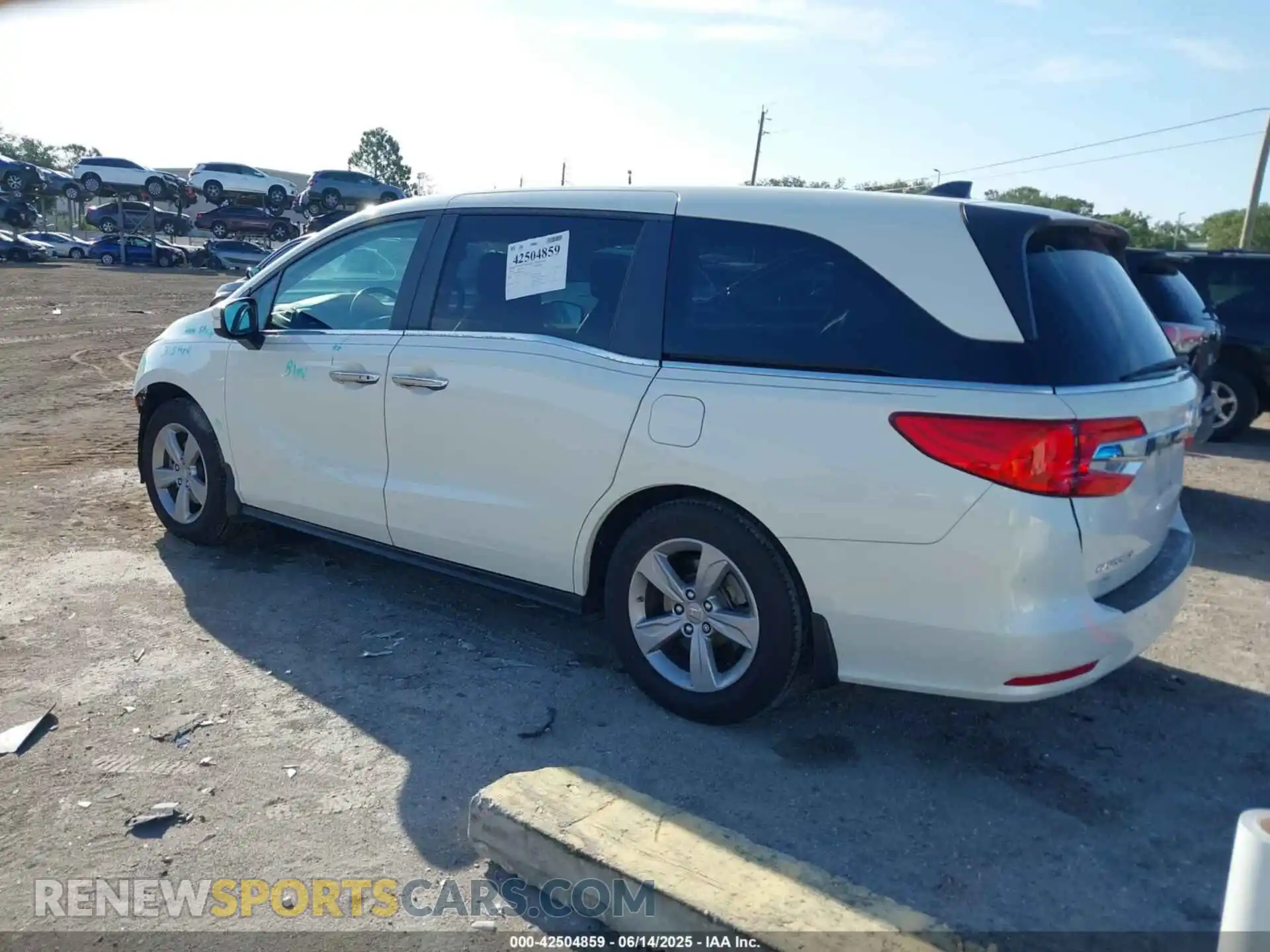 3 Photograph of a damaged car 5FNRL6H72KB020757 HONDA ODYSSEY 2019