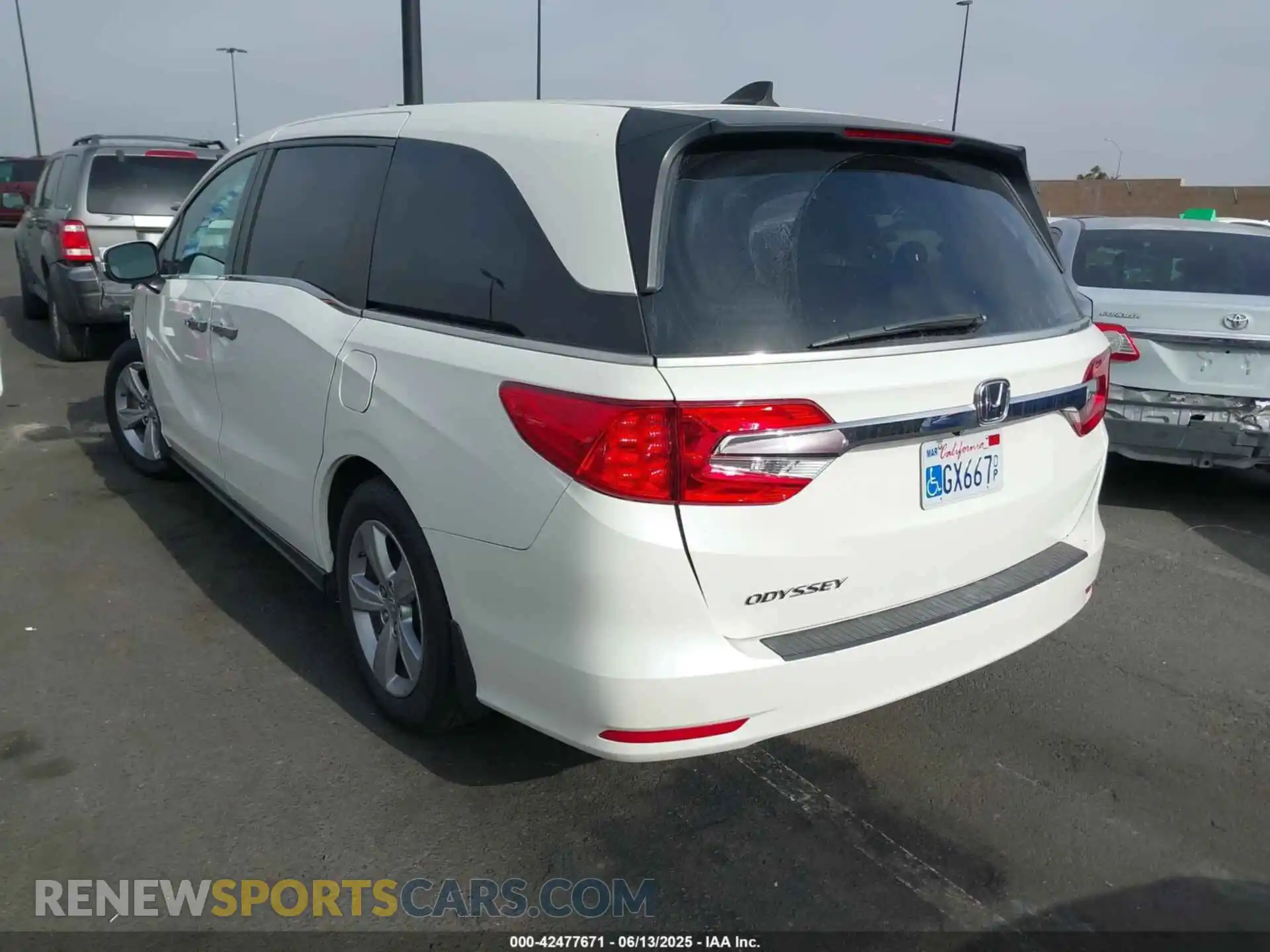 3 Фотография поврежденного автомобиля 5FNRL6H72KB083325 HONDA ODYSSEY 2019