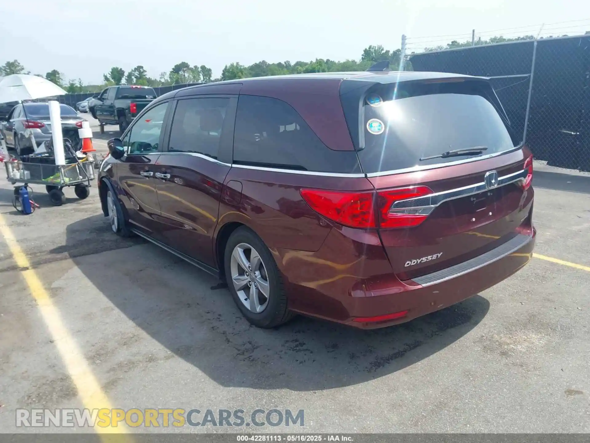 3 Фотография поврежденного автомобиля 5FNRL6H73KB050592 HONDA ODYSSEY 2019