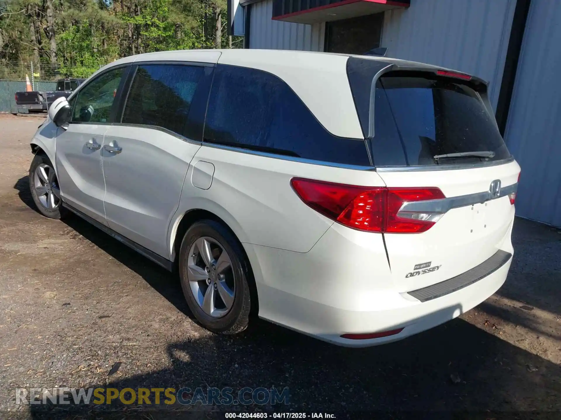 3 Фотография поврежденного автомобиля 5FNRL6H74KB015835 HONDA ODYSSEY 2019