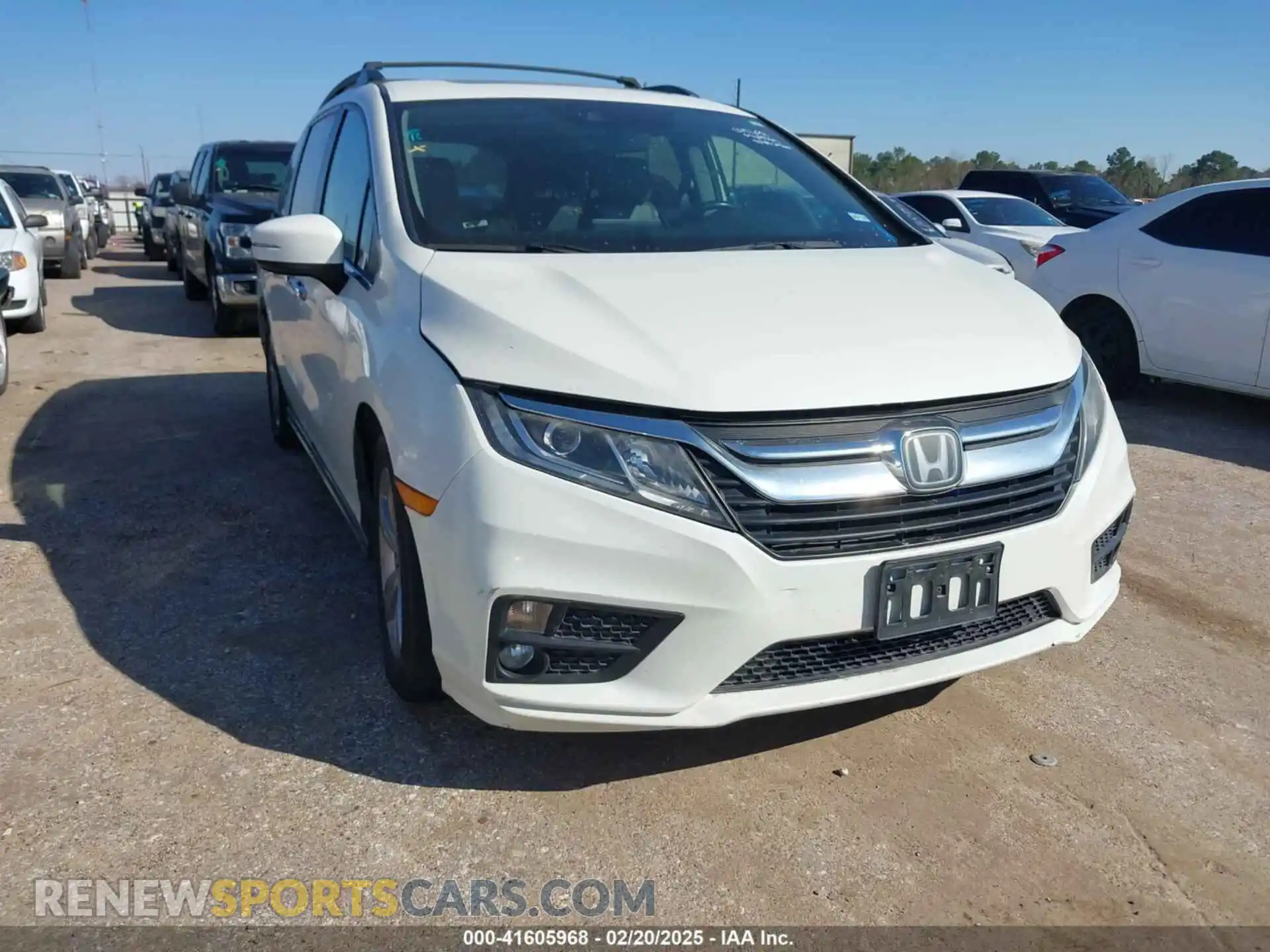 1 Photograph of a damaged car 5FNRL6H74KB047698 HONDA ODYSSEY 2019