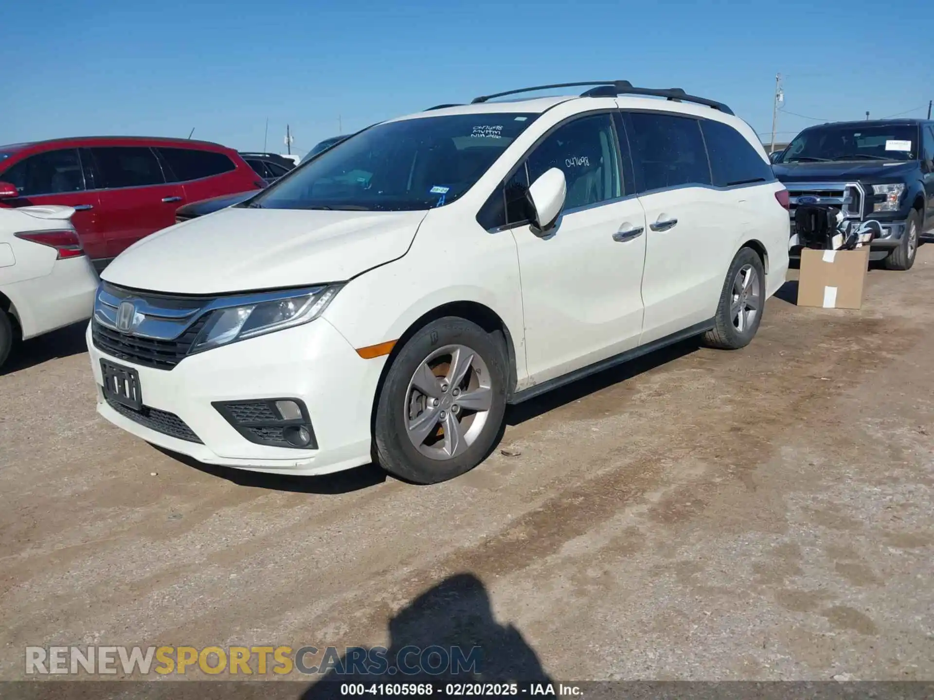 2 Photograph of a damaged car 5FNRL6H74KB047698 HONDA ODYSSEY 2019