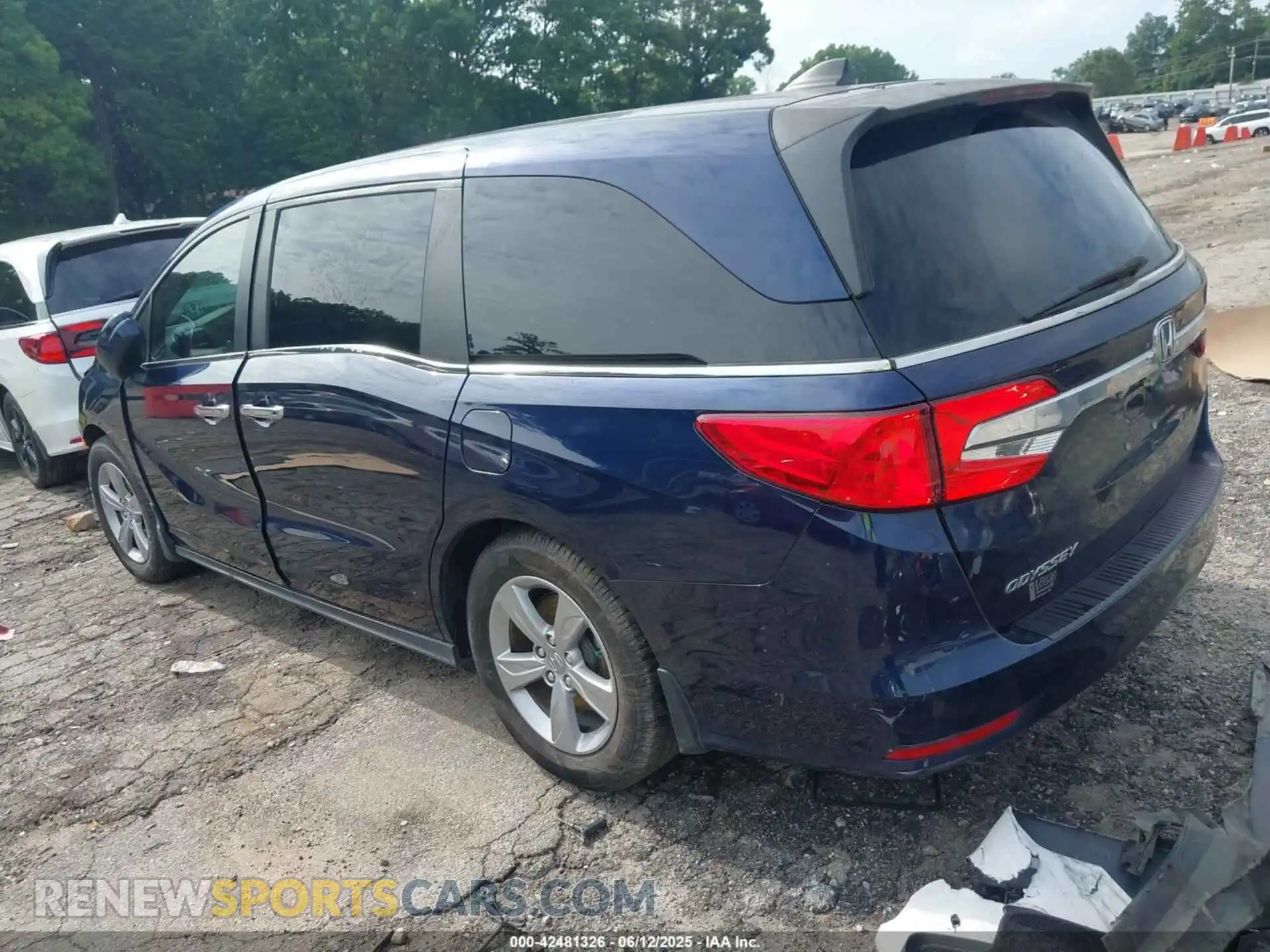 3 Фотография поврежденного автомобиля 5FNRL6H74KB085058 HONDA ODYSSEY 2019