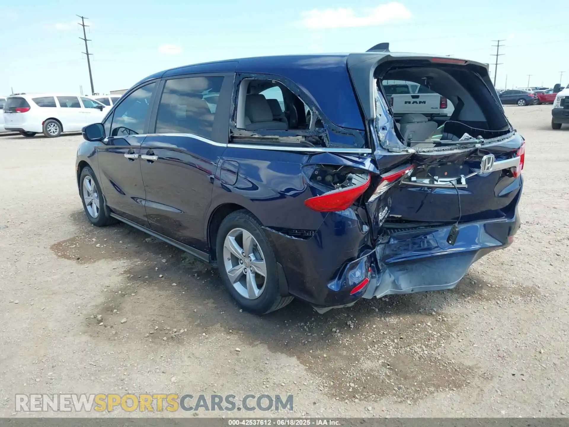 3 fotografías del automóvil dañado 5FNRL6H74KB126465 HONDA ODYSSEY 2019
