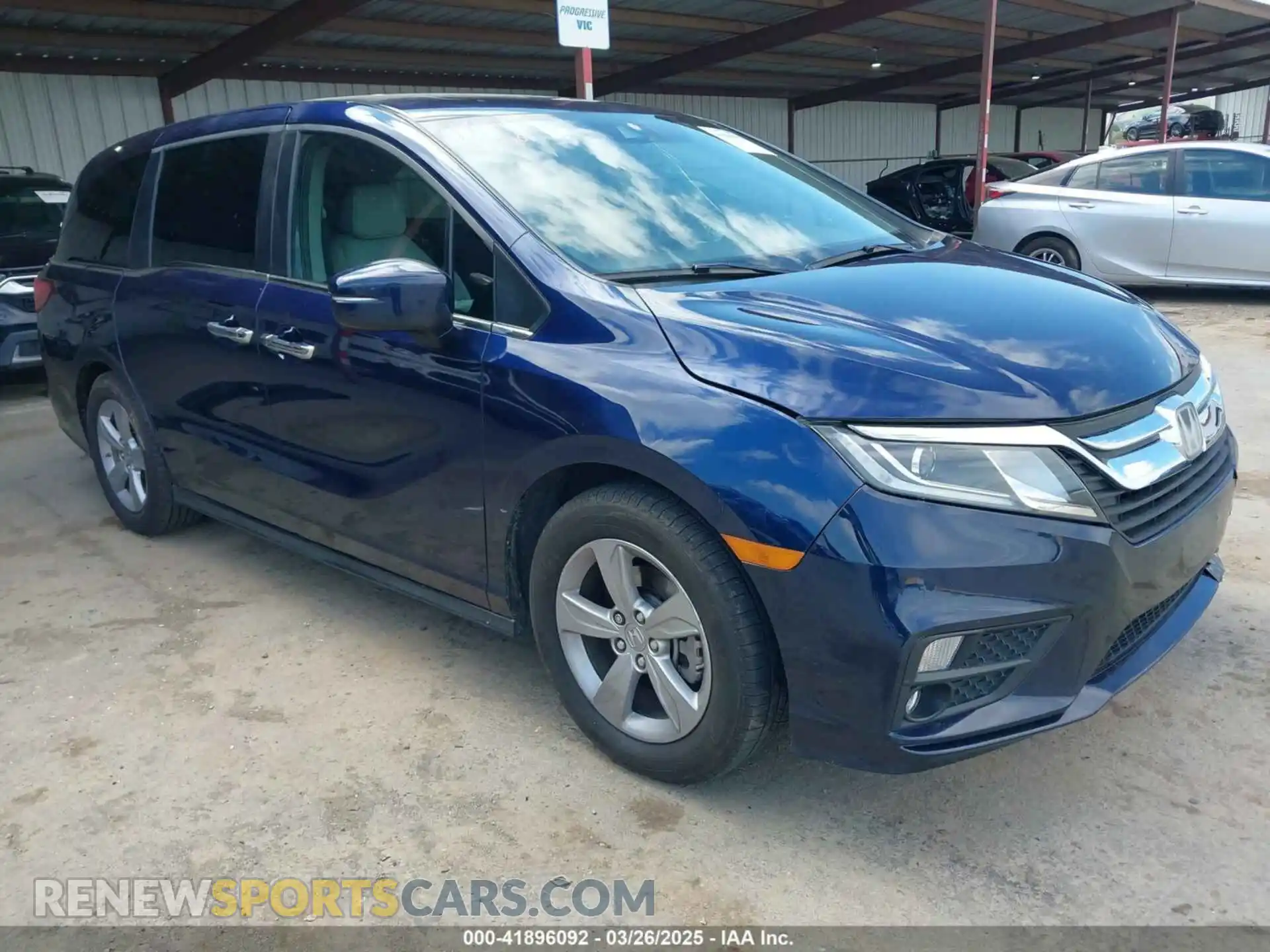 1 Photograph of a damaged car 5FNRL6H74KB134419 HONDA ODYSSEY 2019