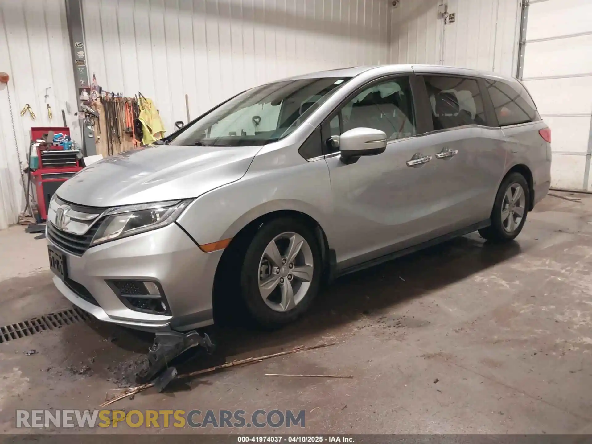 2 Photograph of a damaged car 5FNRL6H77KB123527 HONDA ODYSSEY 2019