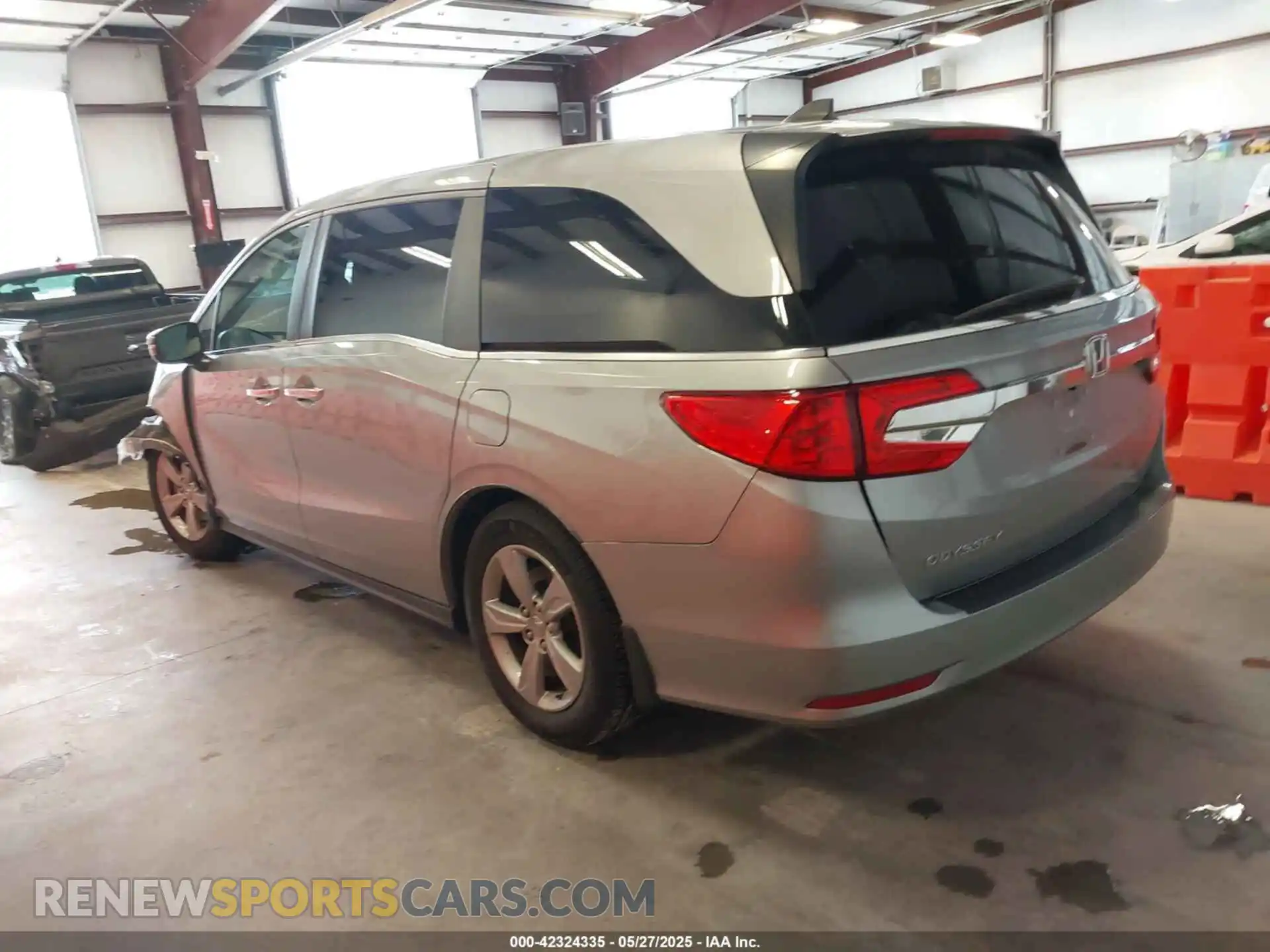 3 Photograph of a damaged car 5FNRL6H78KB036400 HONDA ODYSSEY 2019