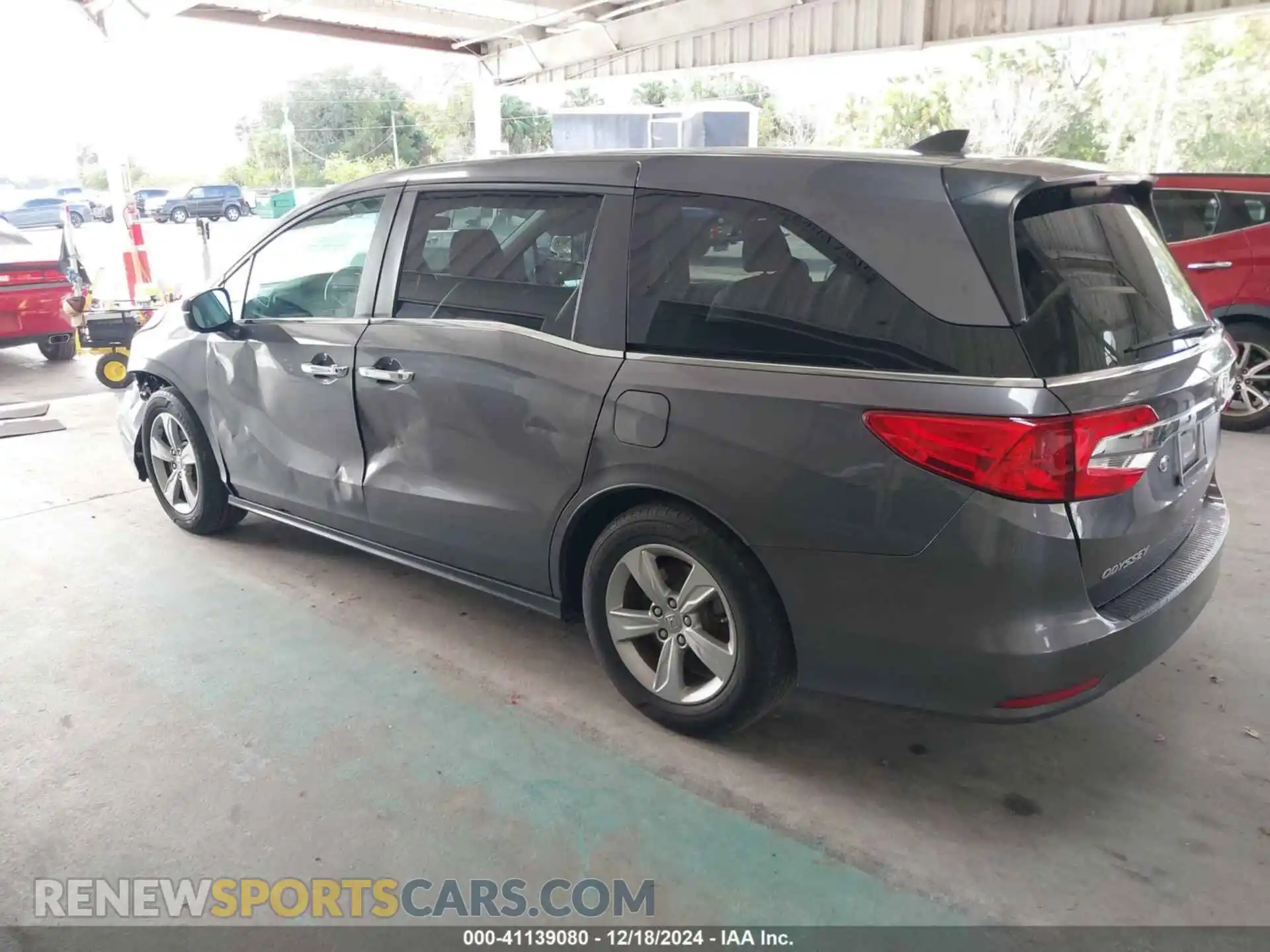 3 Photograph of a damaged car 5FNRL6H7XKB027939 HONDA ODYSSEY 2019