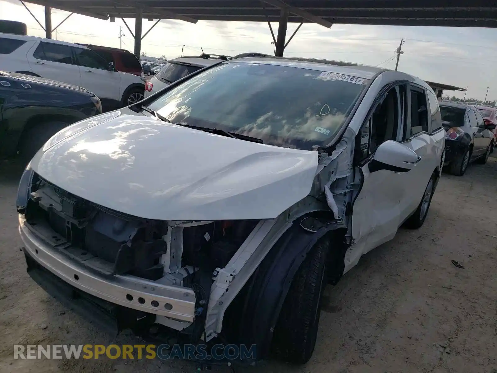 2 fotografías del automóvil dañado 5FNRL6H7XKB036494 HONDA ODYSSEY 2019
