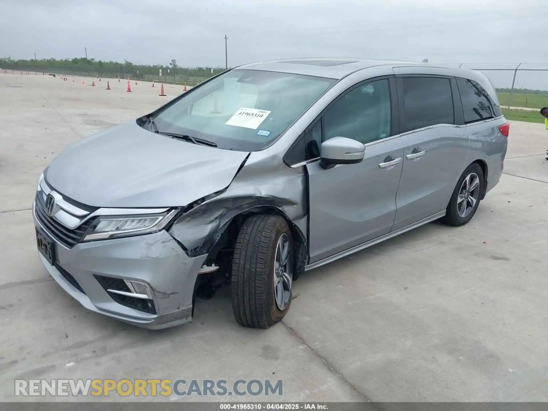2 Photograph of a damaged car 5FNRL6H89KB045003 HONDA ODYSSEY 2019