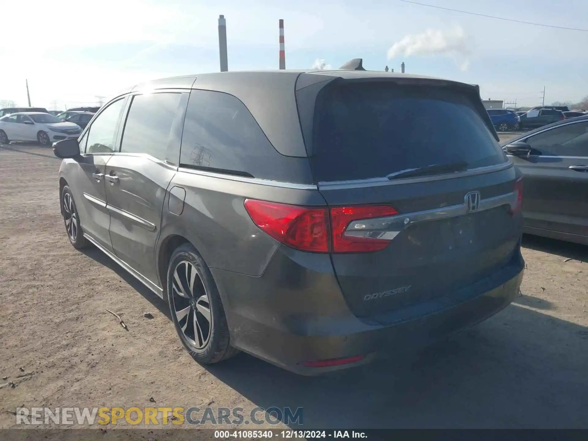 3 Photograph of a damaged car 5FNRL6H90KB039356 HONDA ODYSSEY 2019