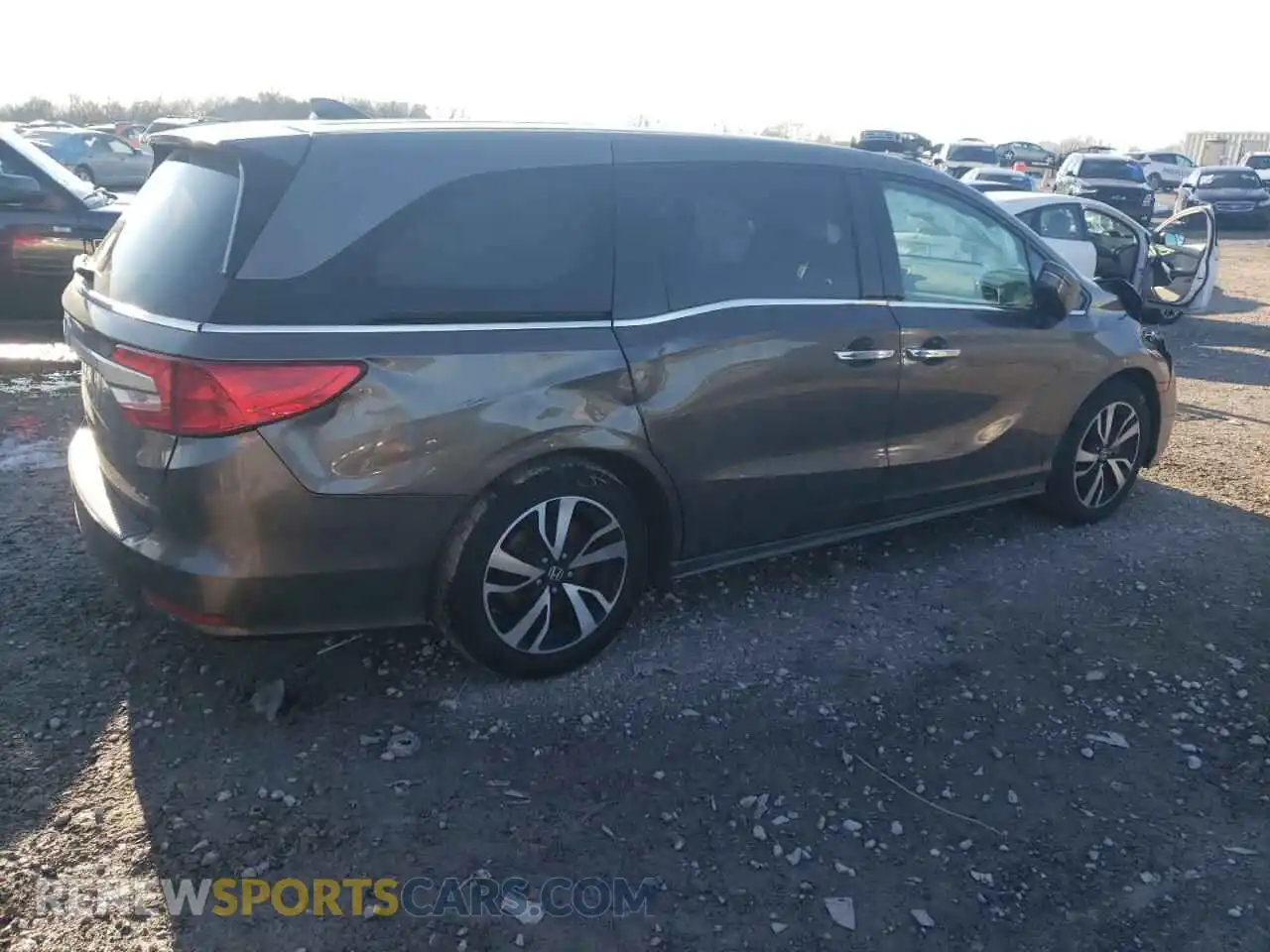3 Photograph of a damaged car 5FNRL6H91KB048924 HONDA ODYSSEY 2019