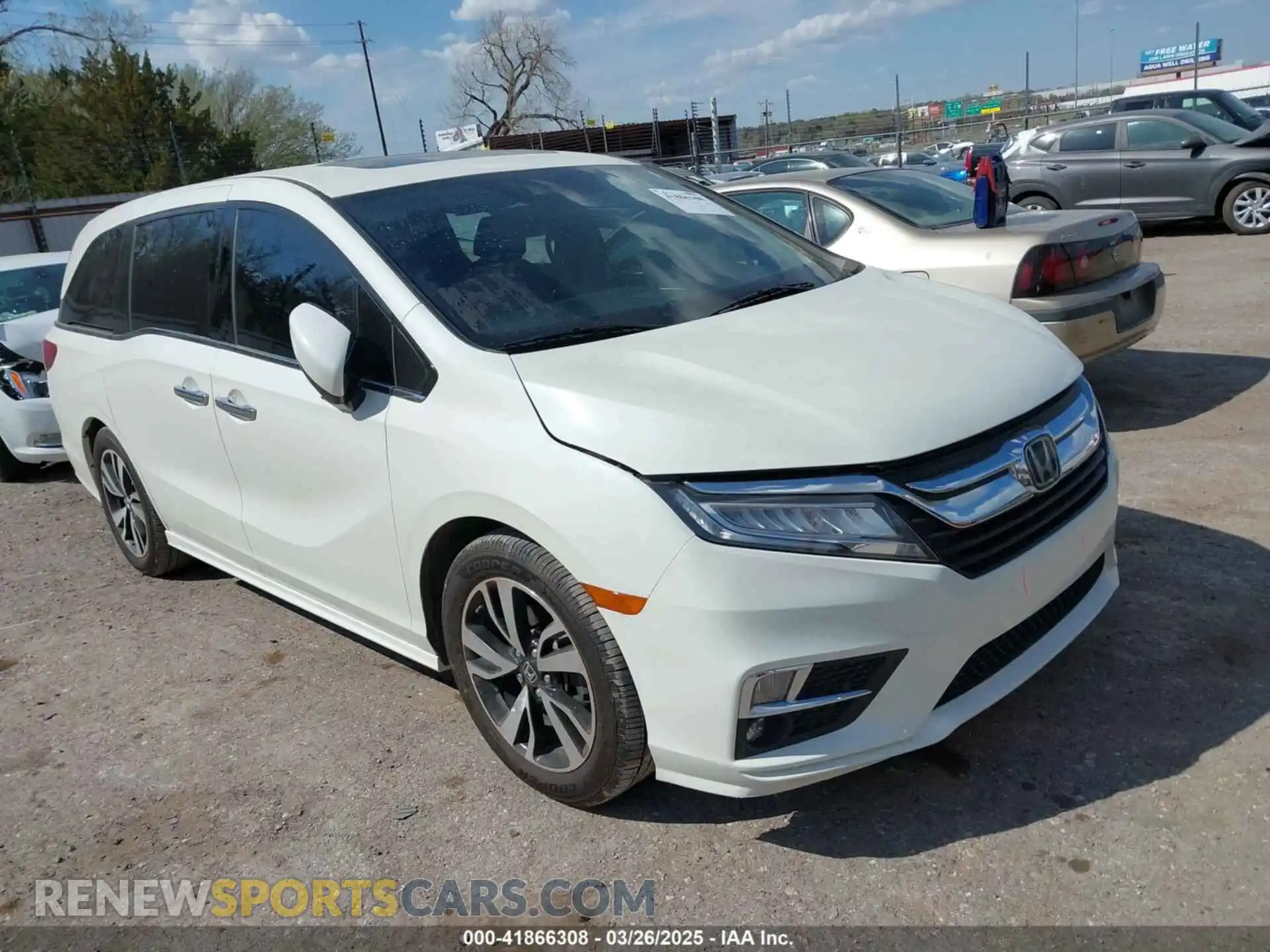 1 Photograph of a damaged car 5FNRL6H91KB053203 HONDA ODYSSEY 2019