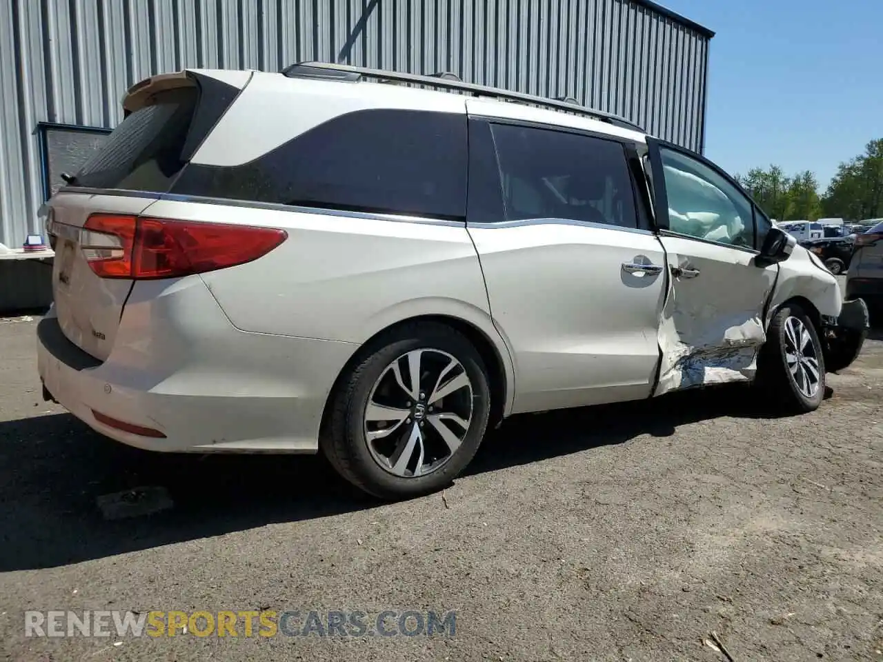 3 Photograph of a damaged car 5FNRL6H91KB109544 HONDA ODYSSEY 2019