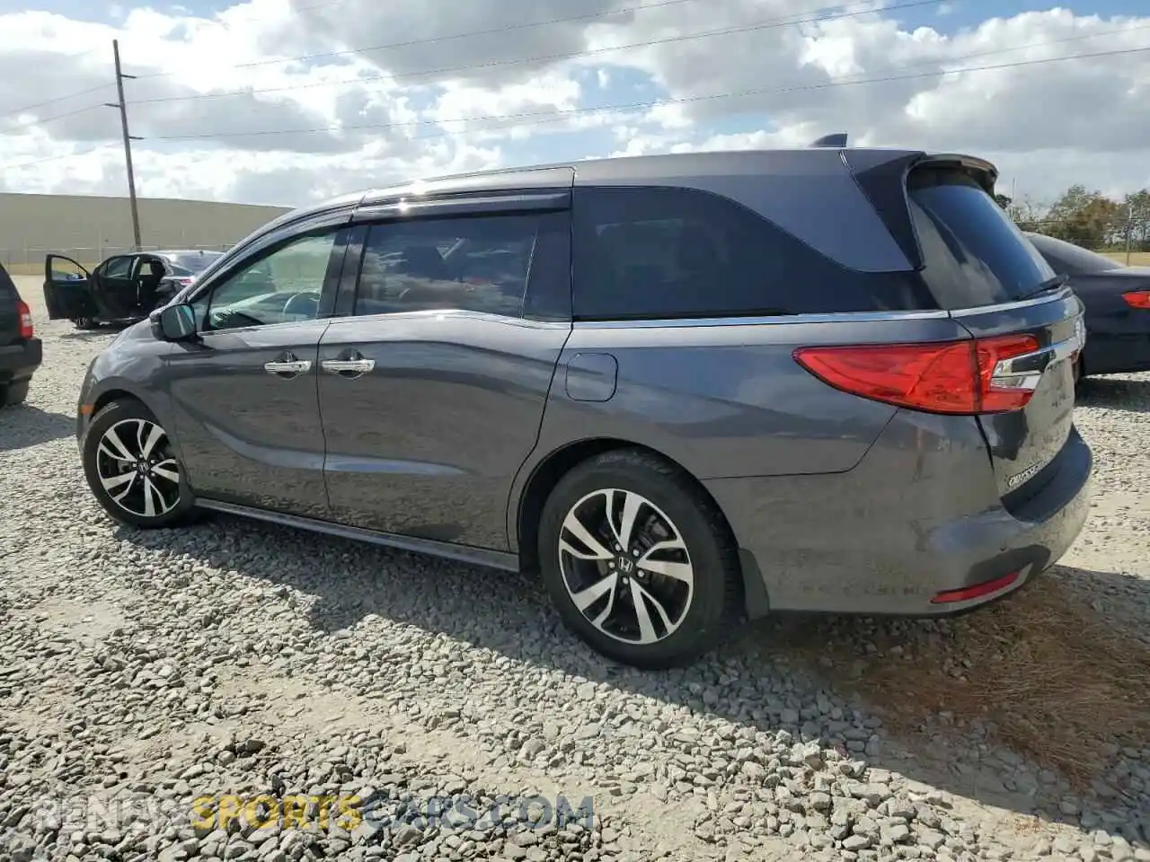 2 fotografías del automóvil dañado 5FNRL6H92KB102652 HONDA ODYSSEY 2019
