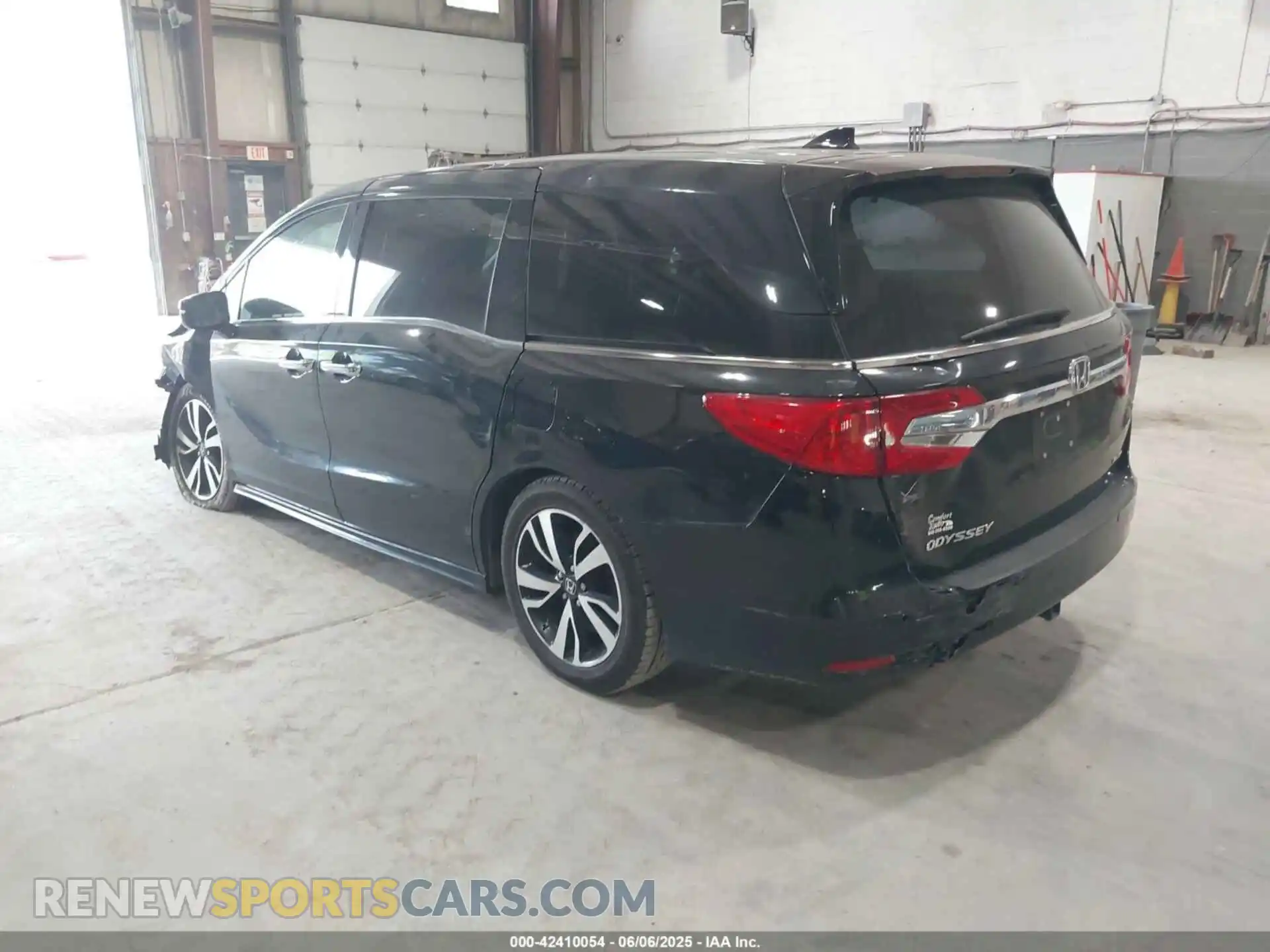 3 Photograph of a damaged car 5FNRL6H94KB068293 HONDA ODYSSEY 2019