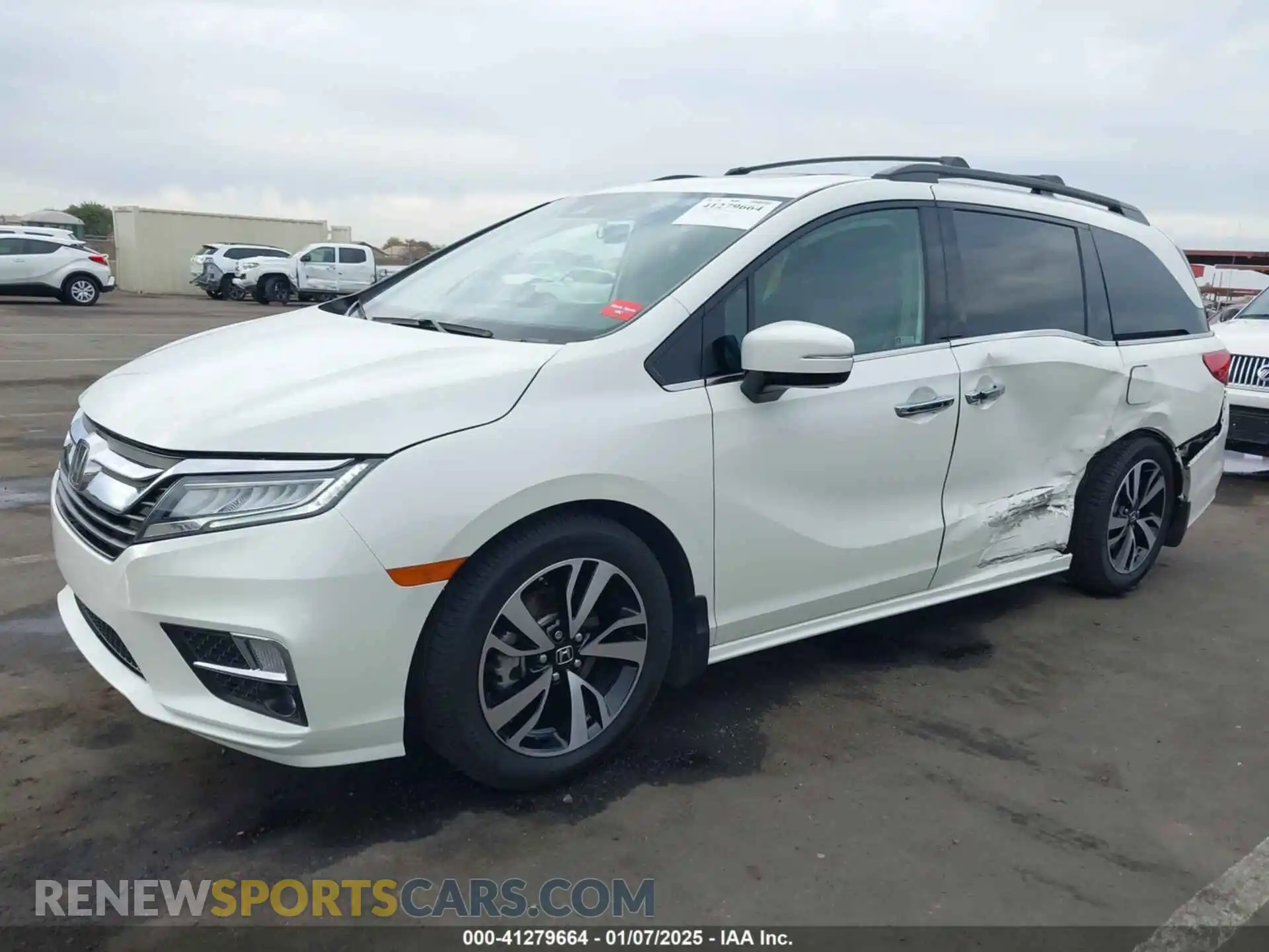 2 Photograph of a damaged car 5FNRL6H94KB107061 HONDA ODYSSEY 2019