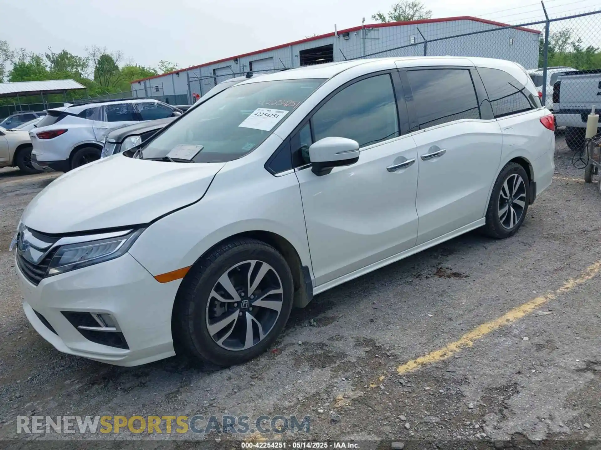 2 fotografías del automóvil dañado 5FNRL6H95KB047758 HONDA ODYSSEY 2019