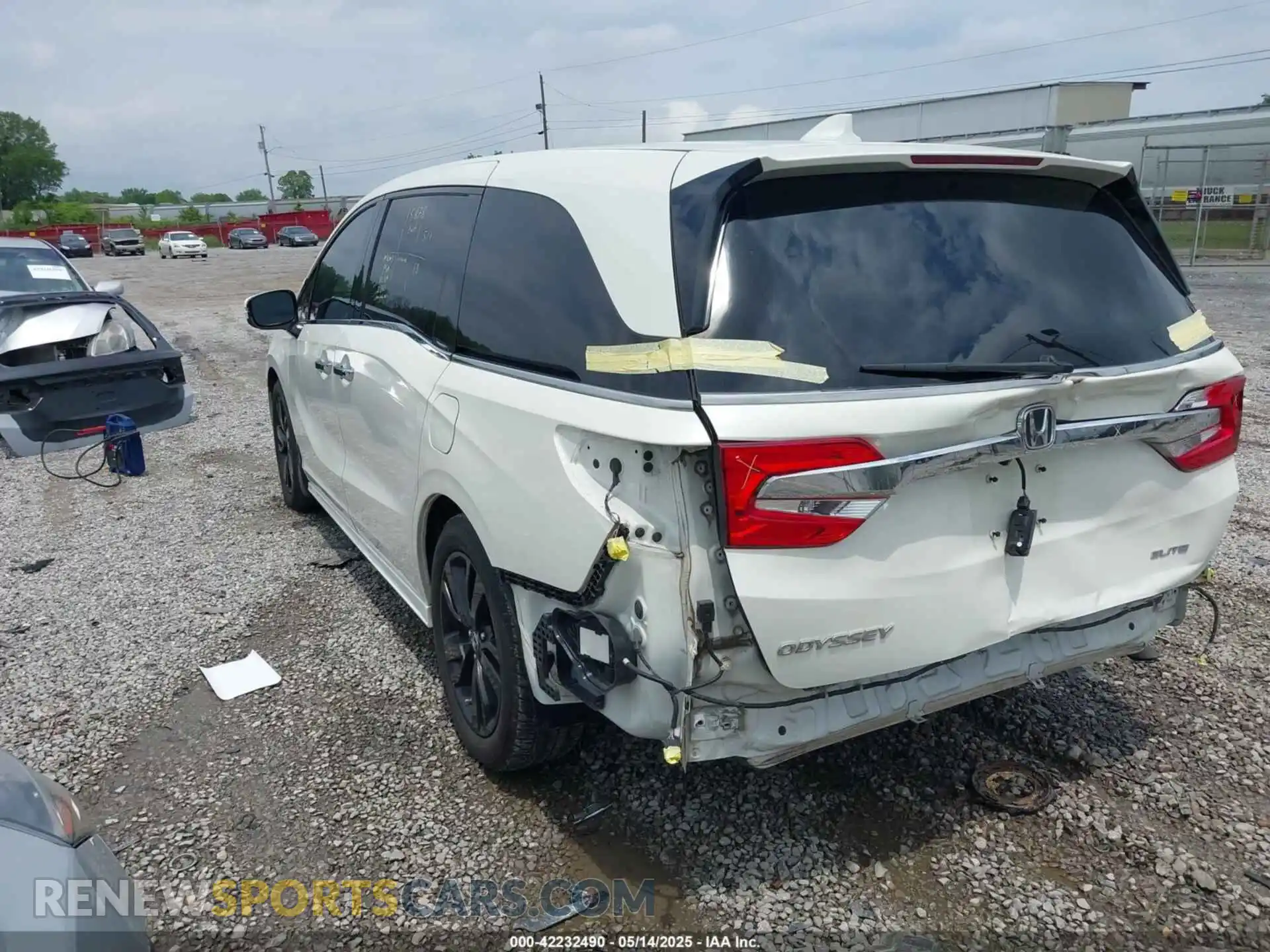 3 Photograph of a damaged car 5FNRL6H95KB104816 HONDA ODYSSEY 2019