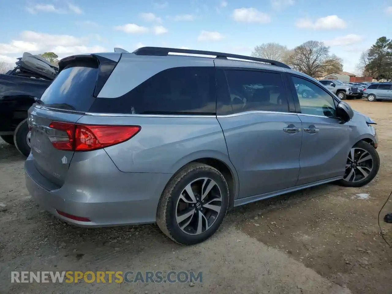 3 Photograph of a damaged car 5FNRL6H97KB083886 HONDA ODYSSEY 2019