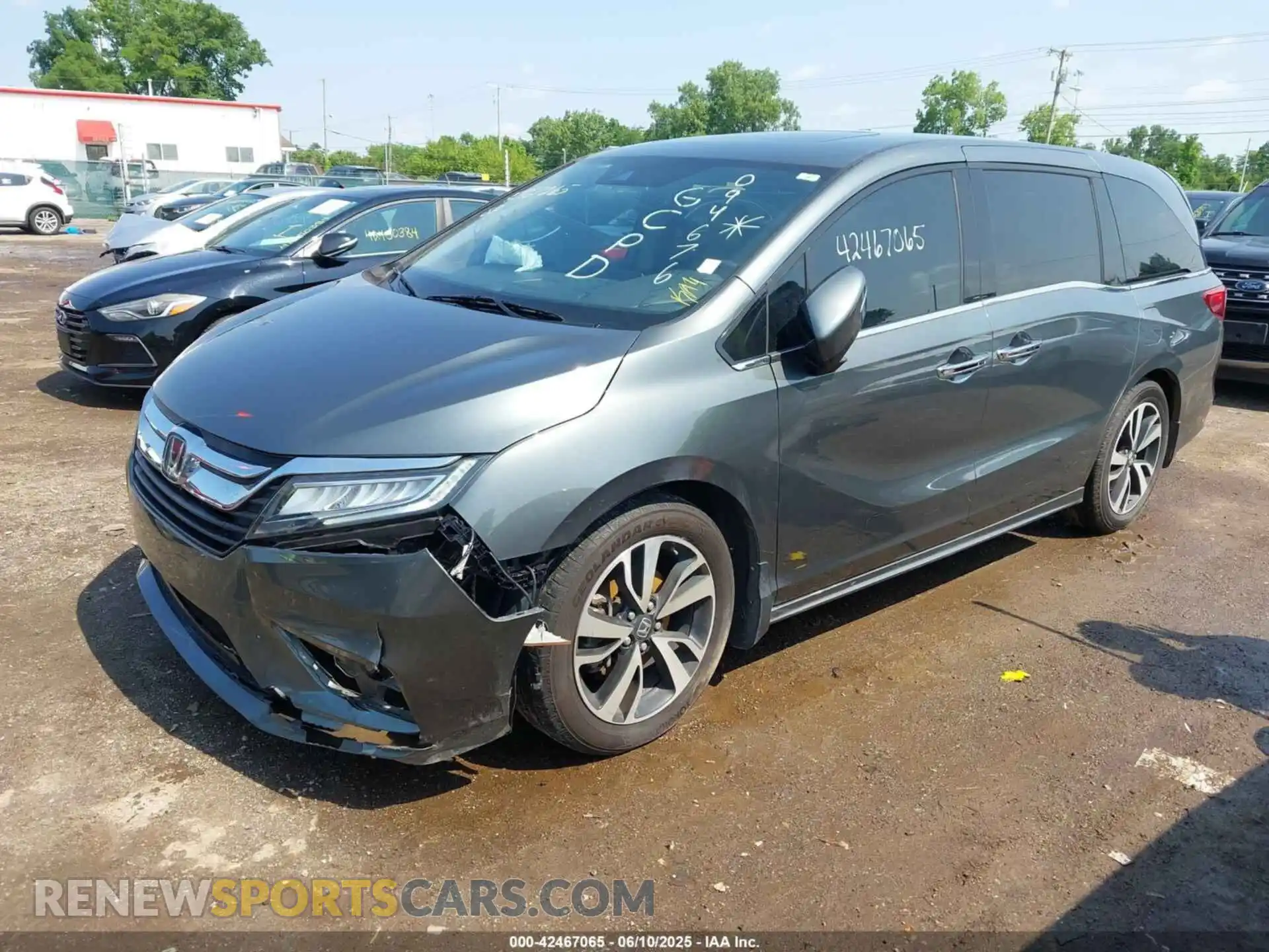 2 Photograph of a damaged car 5FNRL6H97KB094676 HONDA ODYSSEY 2019