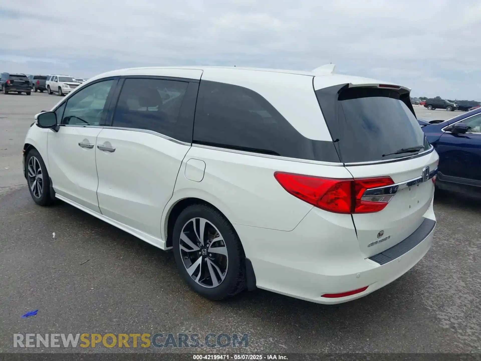 3 Photograph of a damaged car 5FNRL6H98KB062058 HONDA ODYSSEY 2019