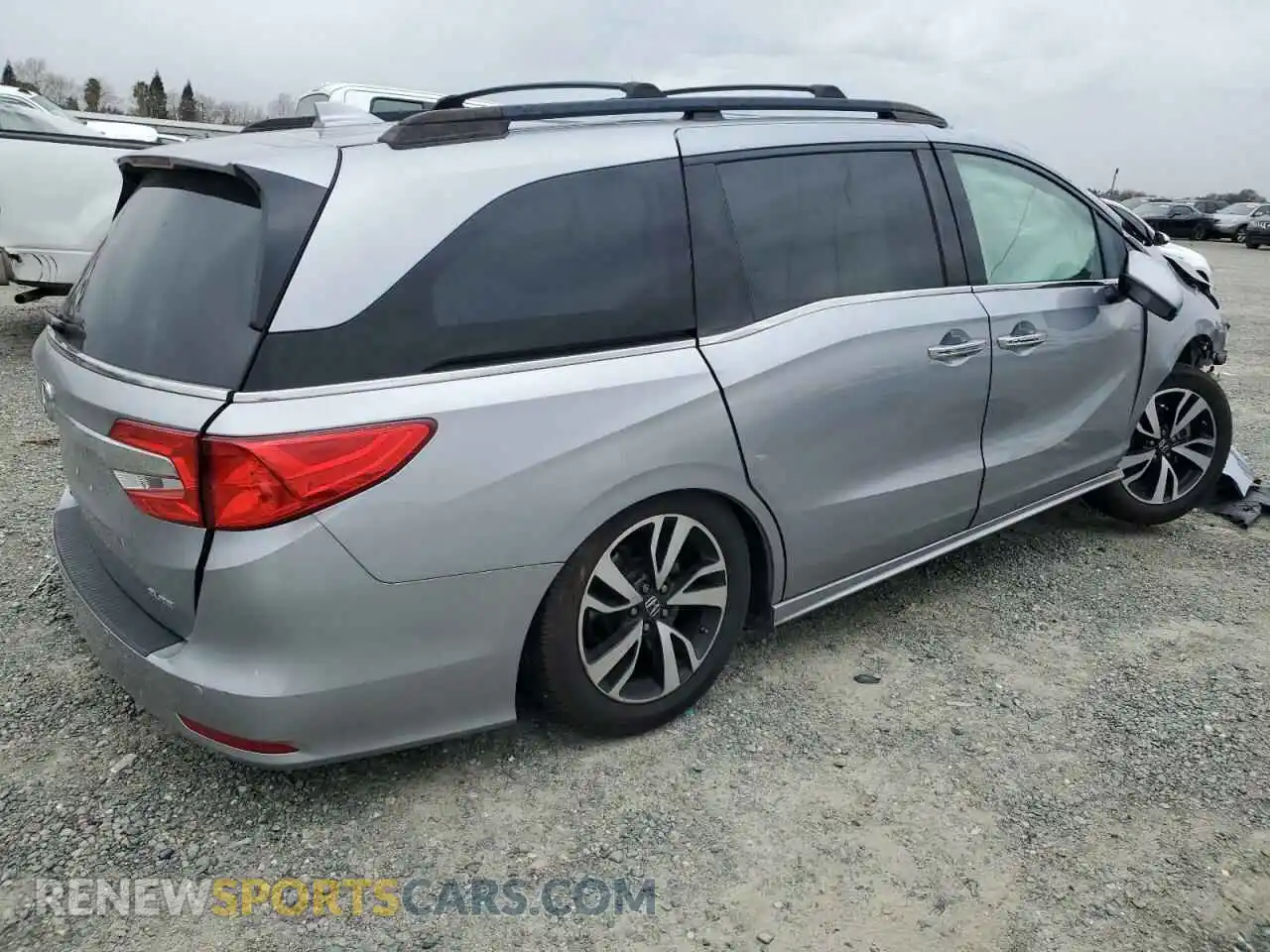 3 Photograph of a damaged car 5FNRL6H9XKB000581 HONDA ODYSSEY 2019